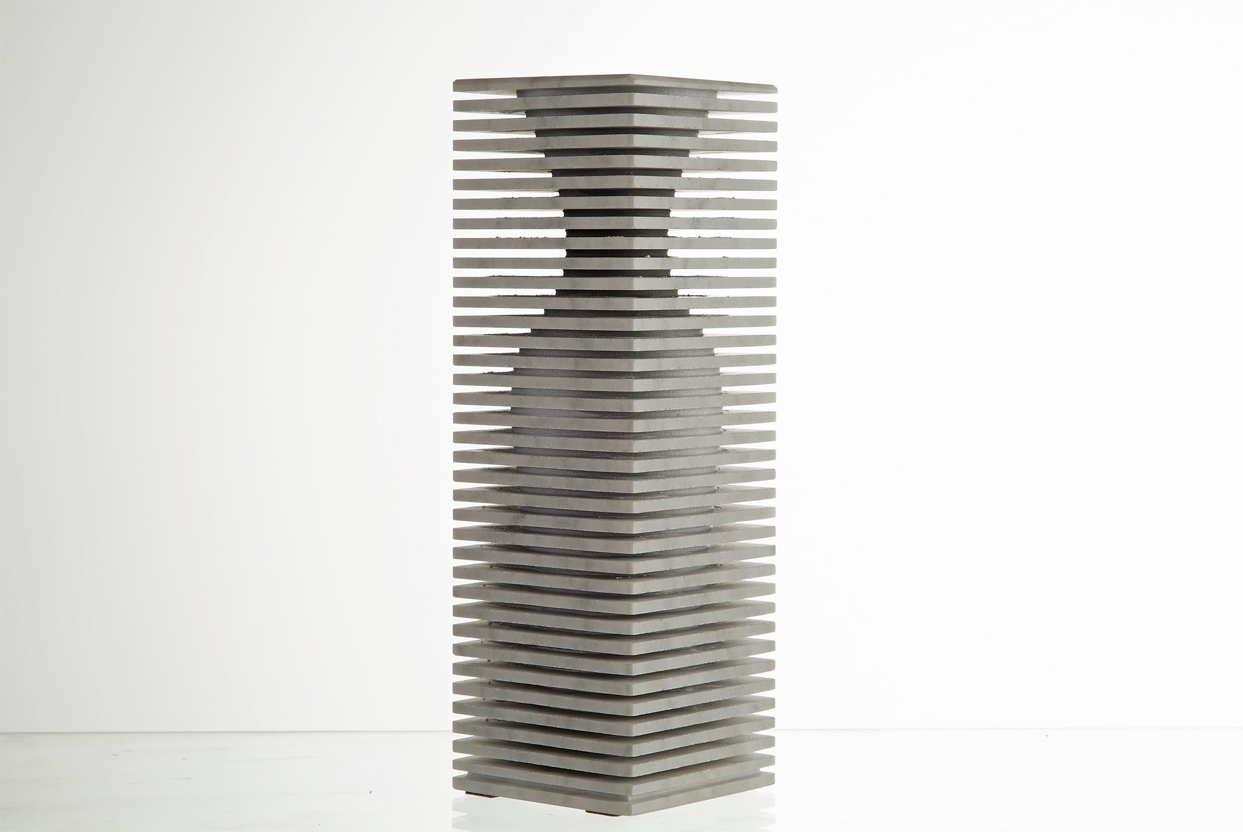 Vaso in marmo Introverso - Paolo Ulian & Moreno Ratti
Dimensioni: P 15 x L 15 x H 40 cm
Materiali: marmo bianco di Carrara.
Disponibile anche in marmo Nero Africa.

Moreno Ratti
