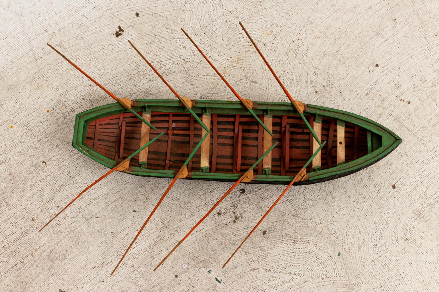 inuit rowing boat
