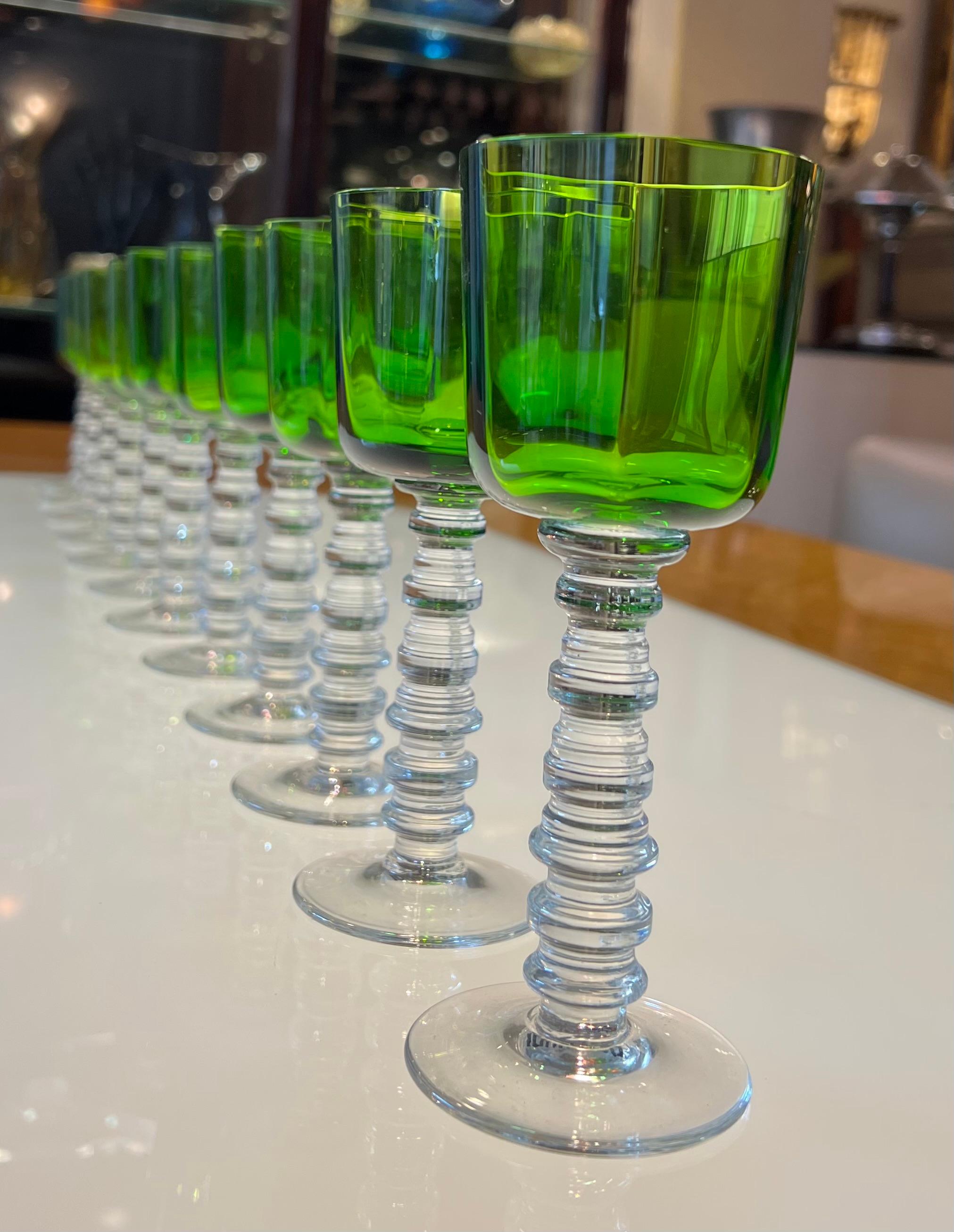 Ungewöhnliche 12 Wein Coupe-Gläser aus Kristall, Set von  12  Signiert: Querandi, Jahr: 1960 im Angebot 11
