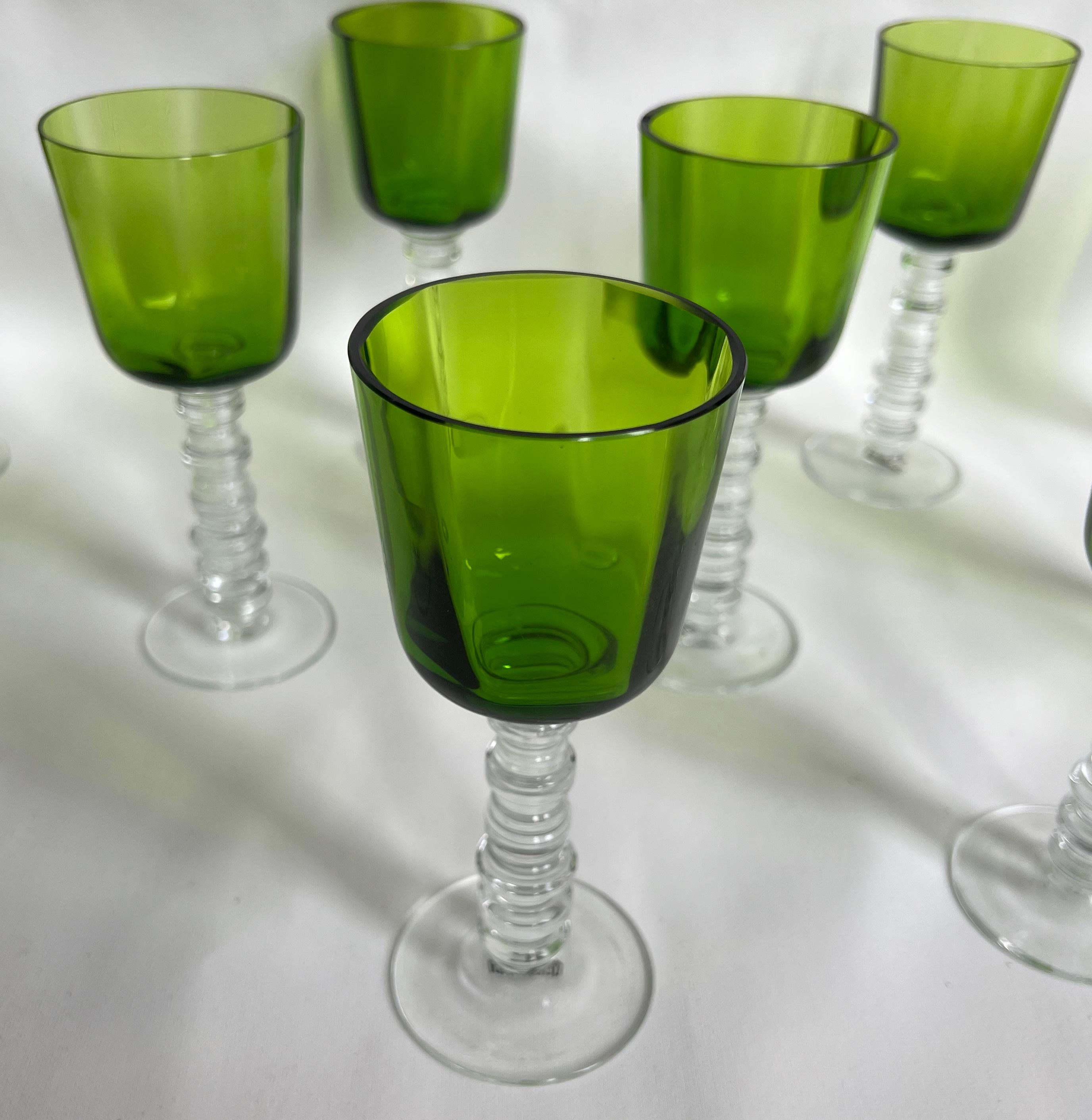 Ungewöhnliche 12 Wein Coupe-Gläser aus Kristall, Set von  12  Signiert: Querandi, Jahr: 1960 (Moderne der Mitte des Jahrhunderts) im Angebot