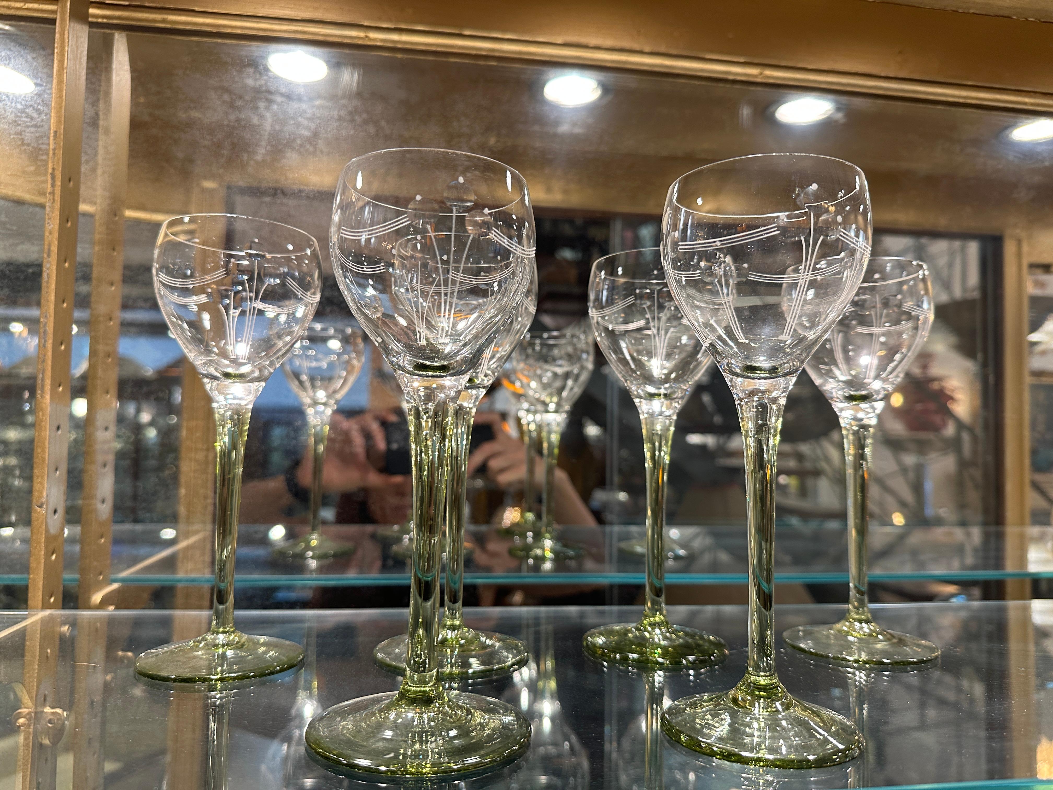 Ungewöhnliche 6 Wein Coupe-Gläser aus Kristall, 1915 im Angebot 10