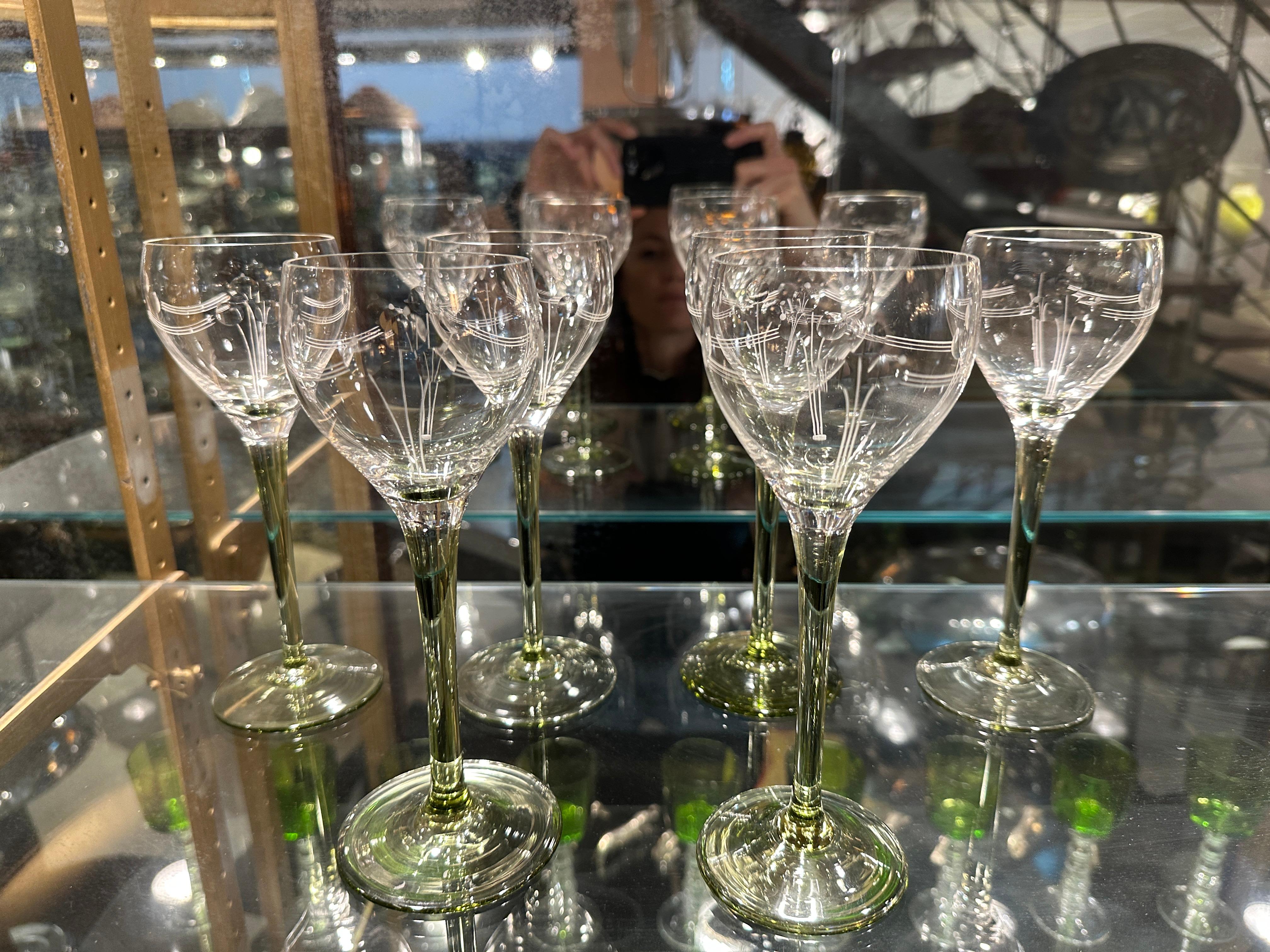 Ungewöhnliche 6 Wein Coupe-Gläser aus Kristall, 1915 im Angebot 11