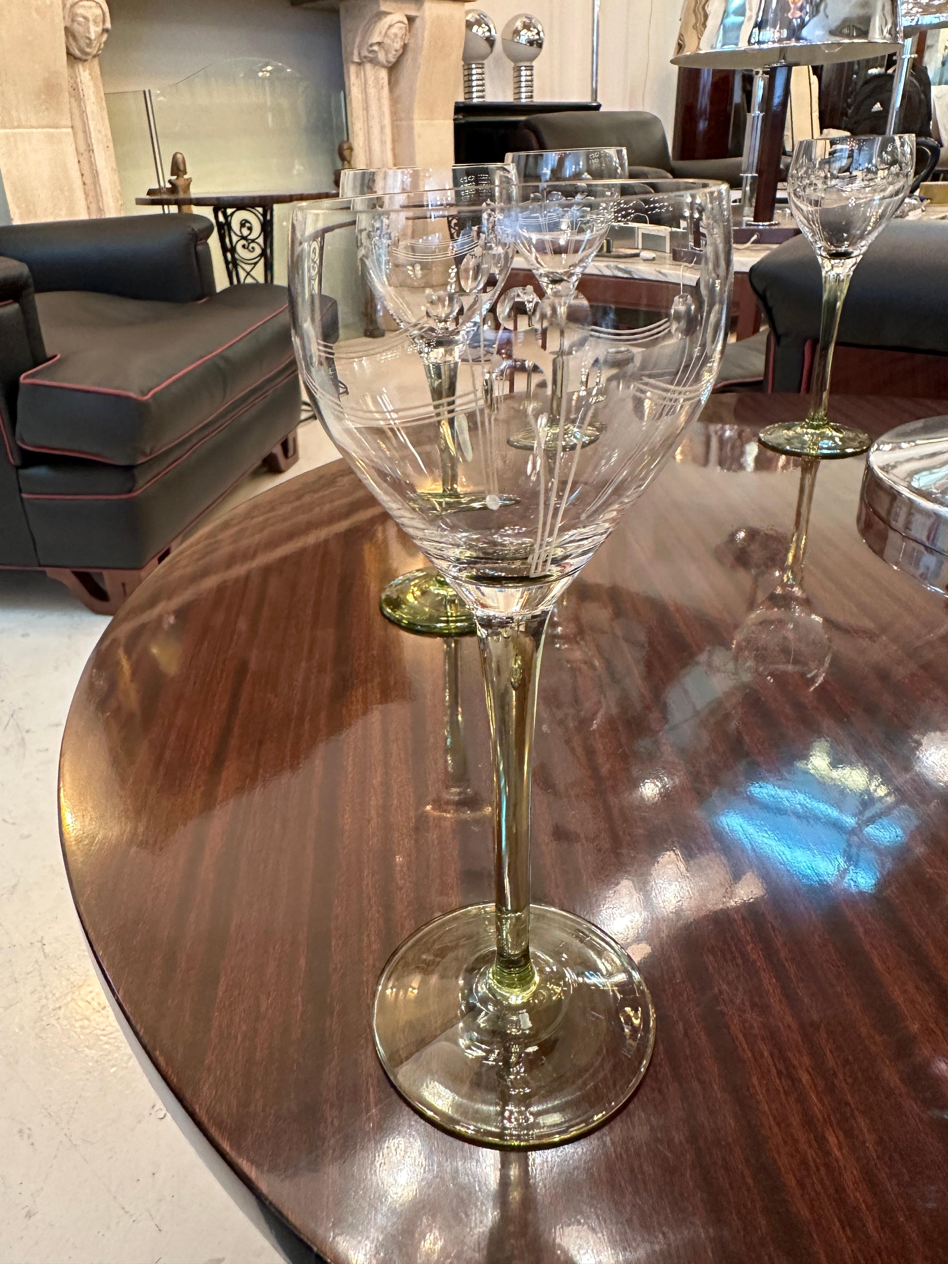 Ungewöhnliche 6 Wein Coupe-Gläser aus Kristall, 1915 im Angebot 2
