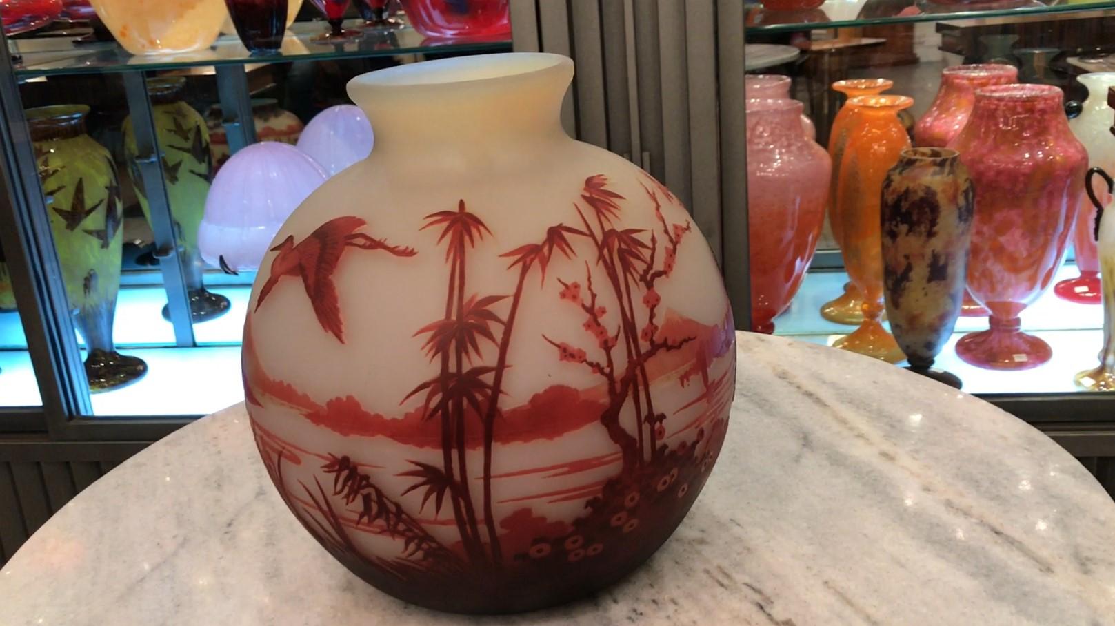 Inusual Vase, Sign: Muller Freres Luneville, Style: Jugendstil, Art Nouveau For Sale 5