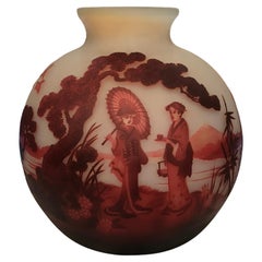 Inusual Vase, Sign: Muller Freres Luneville, Style: Jugendstil, Art Nouveau