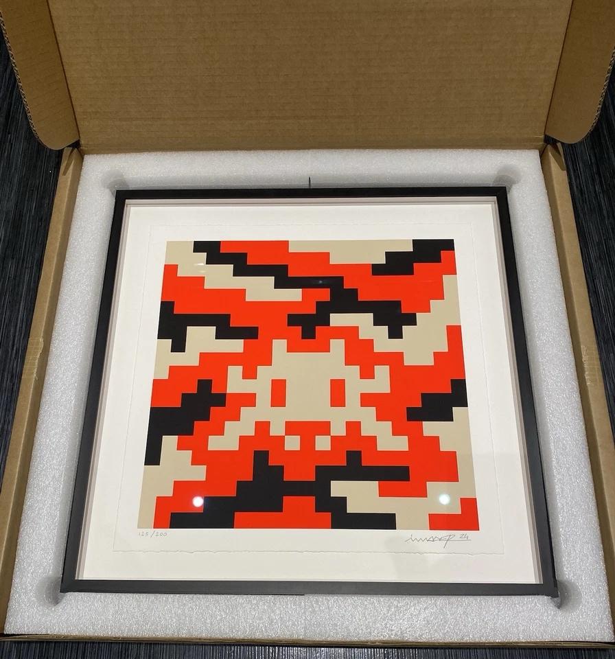 Invader - CAMO S-3C-M4, Street Art For Sale 2