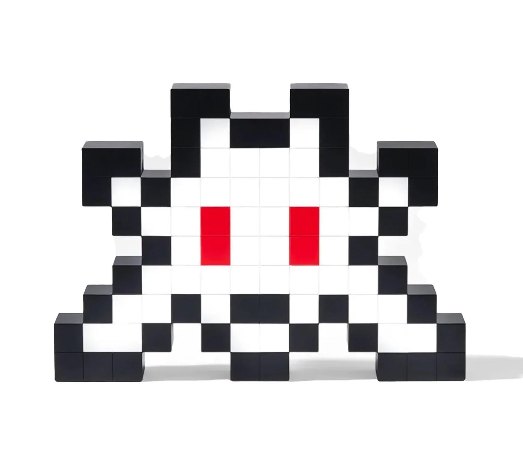 Invader Figurative Sculpture – INVADER - 3D LITTLE BIG SPACE. Skulptur in limitierter Auflage, Stadt, Street Art