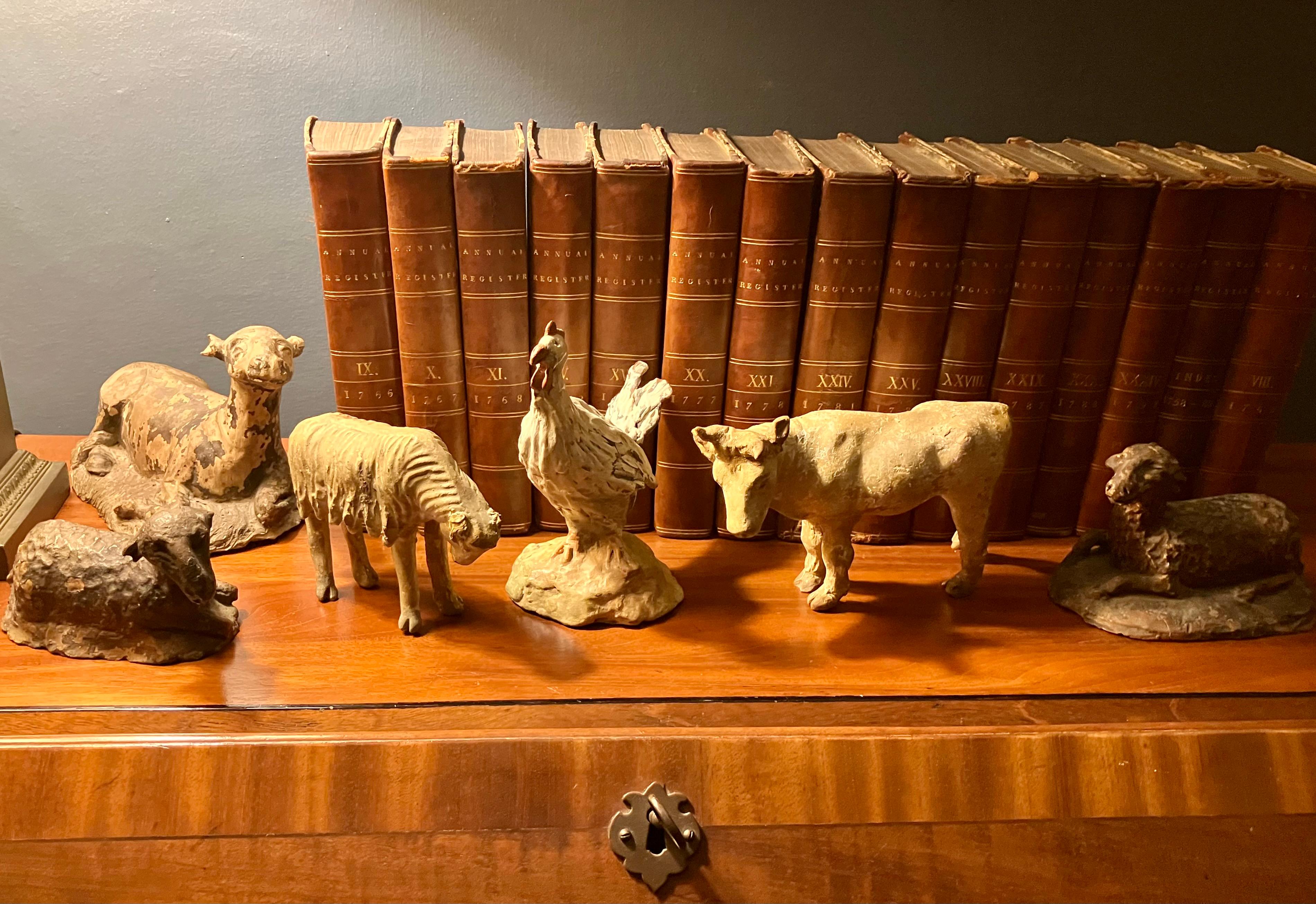 Ensemble inversé de quinze livres reliés en cuir en vente 7