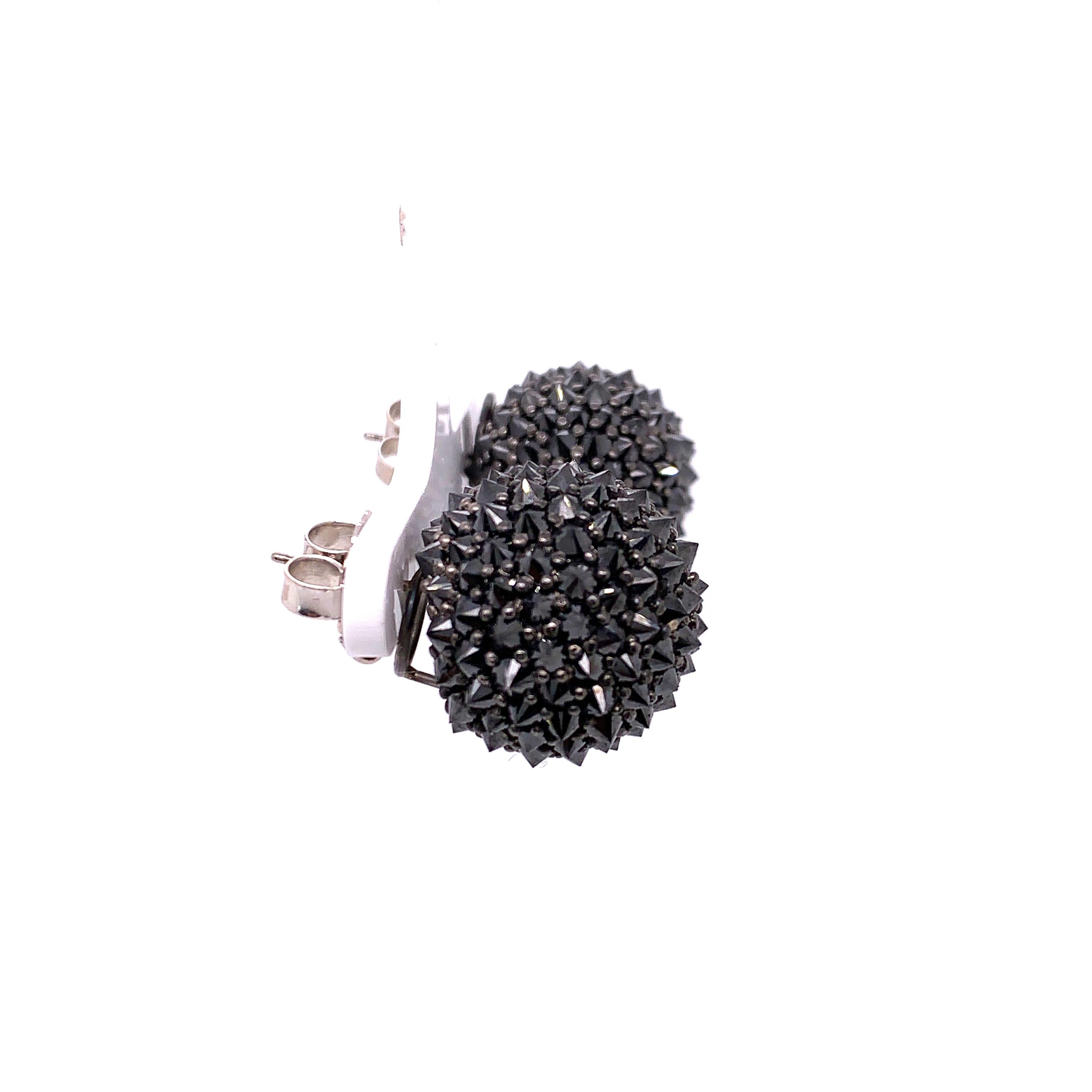 Inverted Black Diamond Cluster Earrings In Excellent Condition For Sale In New York, NY