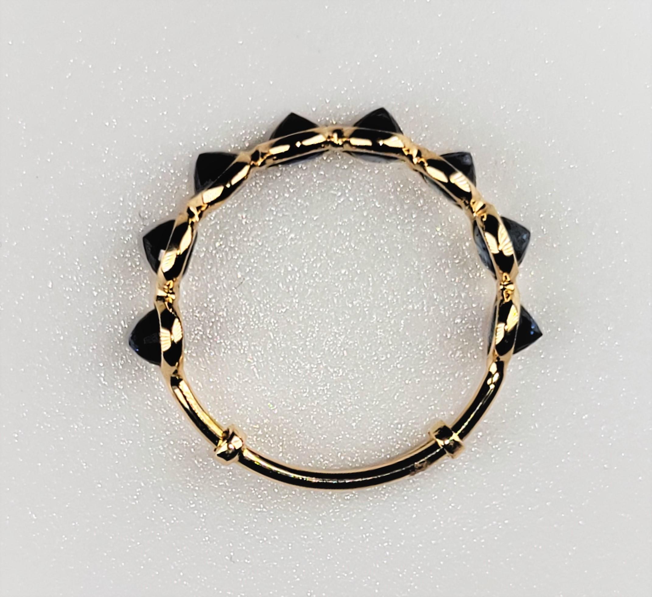 Women's or Men's Inverted Blue Sapphire Yellow Gold Ring For Sale