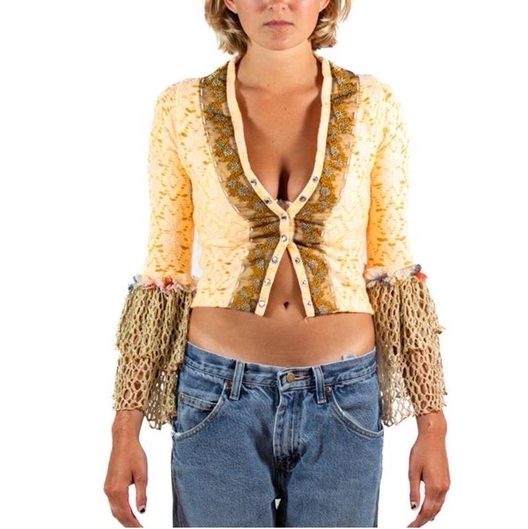 Invest In The Original Voyage  Peach & Beige Sweater In Excellent Condition For Sale In New York, NY