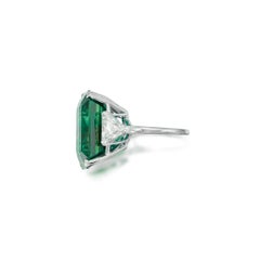Investment grade MINOR OIL 15 Carat Green Emerald Pave Diamond Ring