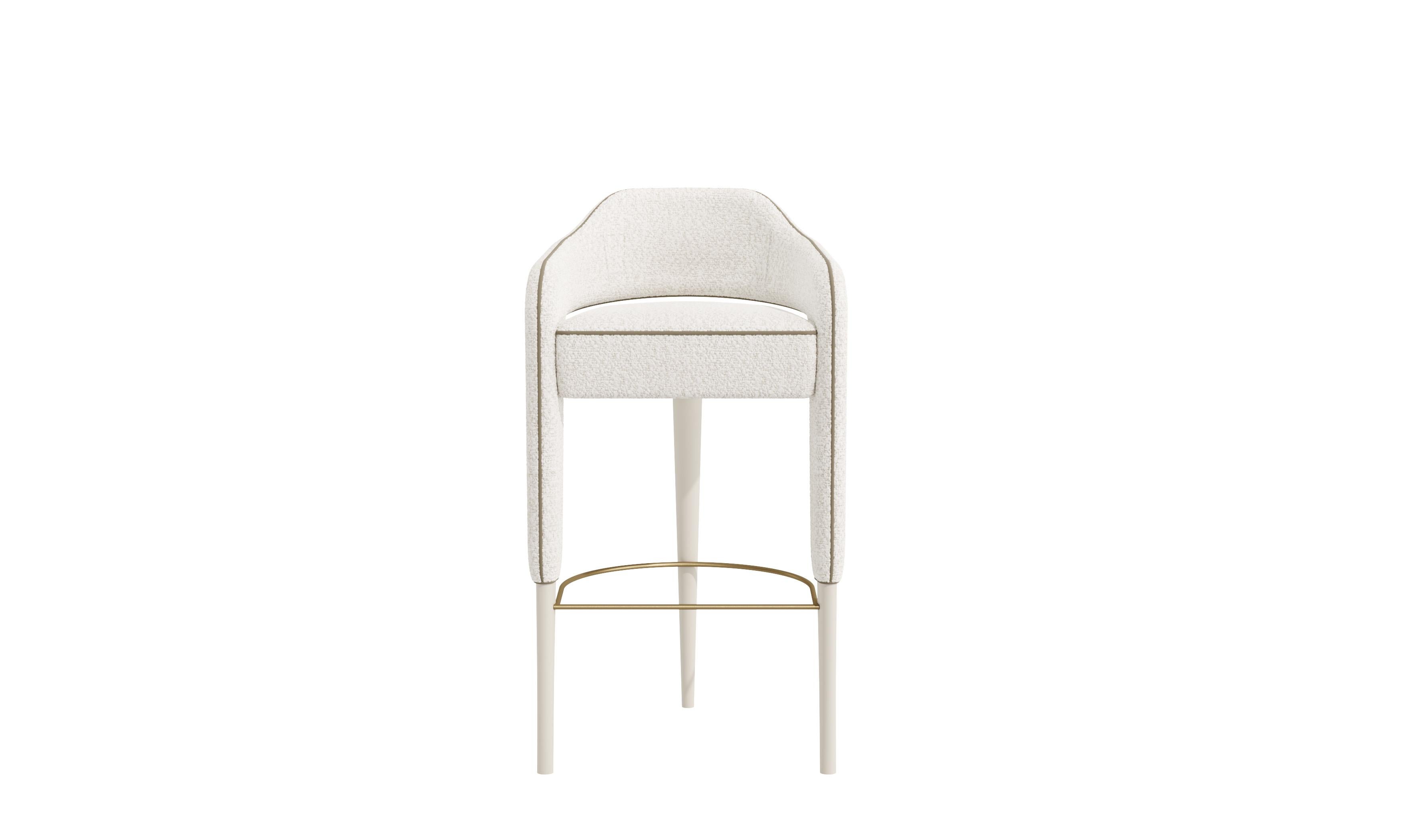 INVICTA Modern Bar Stool with Sculptural Black Wood Legs In New Condition For Sale In Frazão, Porto