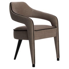 INVICTA dining chair with contrast piping
