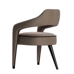 INVICTA dining chair with contrast piping