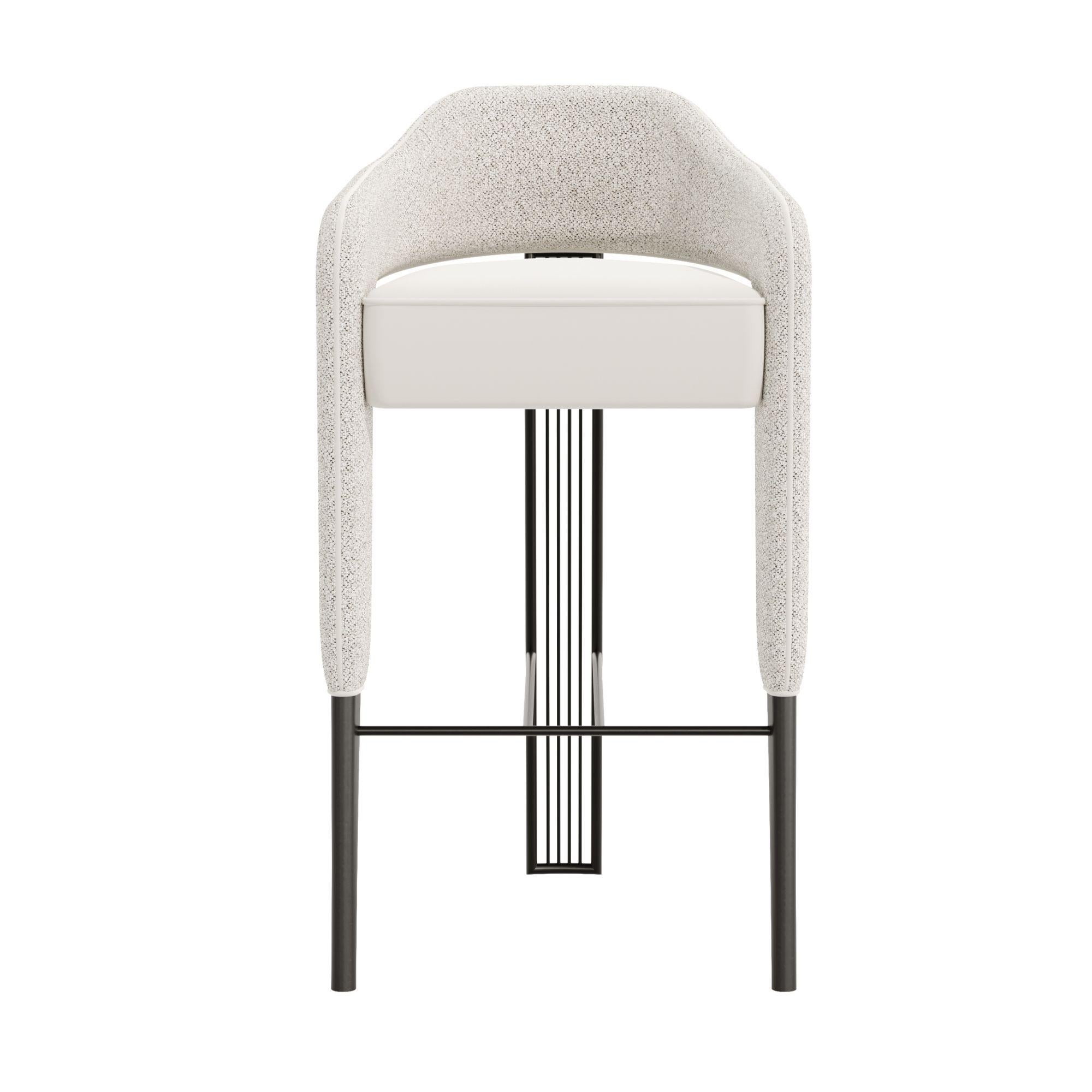 INVICTA II Bar Stool – Contemporary Design with Polished Brass Rear Leg For Sale 1