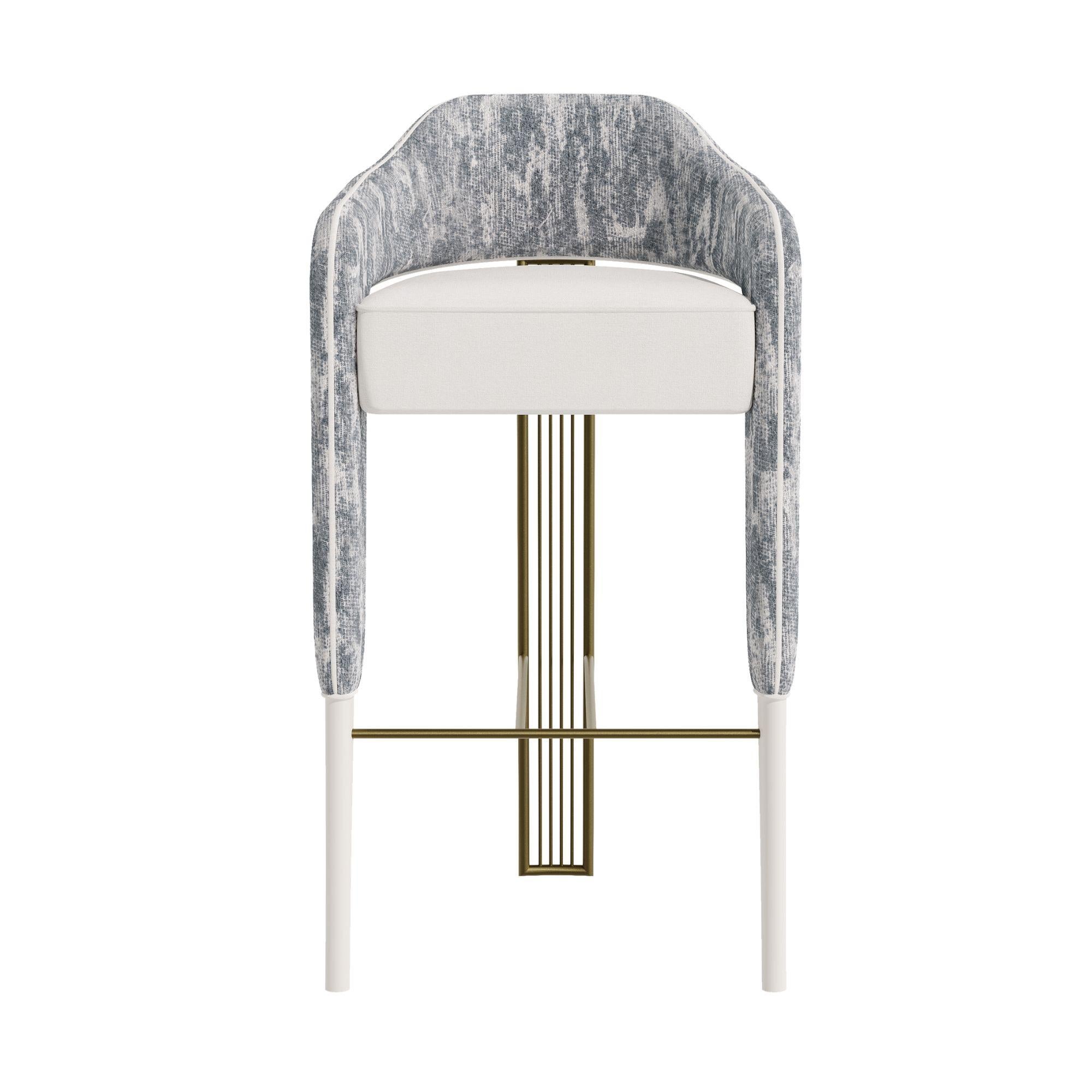 INVICTA II Bar Stool – Contemporary Design with Polished Brass Rear Leg For Sale 2