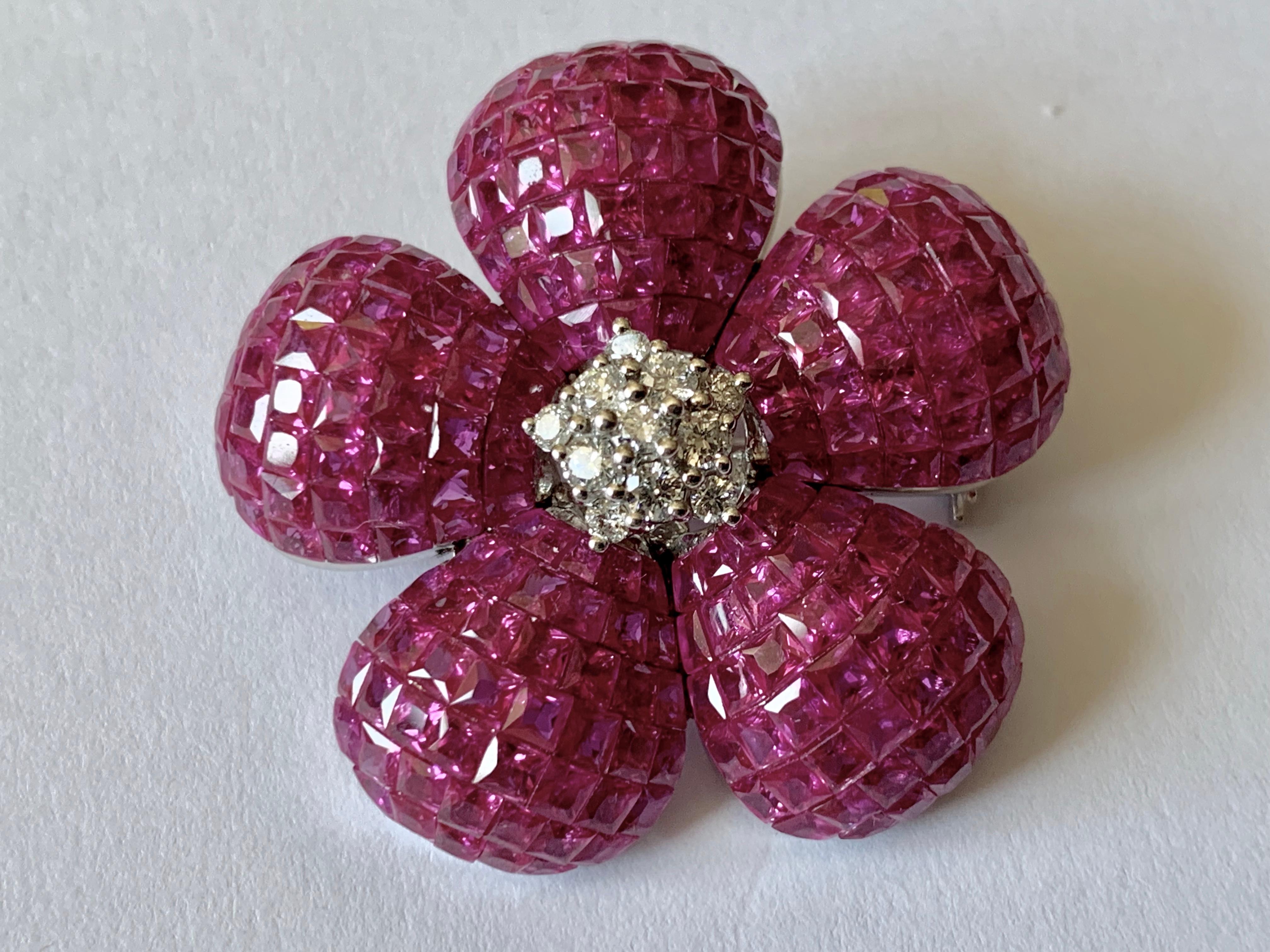 Invisible Mystery Set Ruby and Diamond Flower Brooch and Pendant In New Condition In Zurich, Zollstrasse