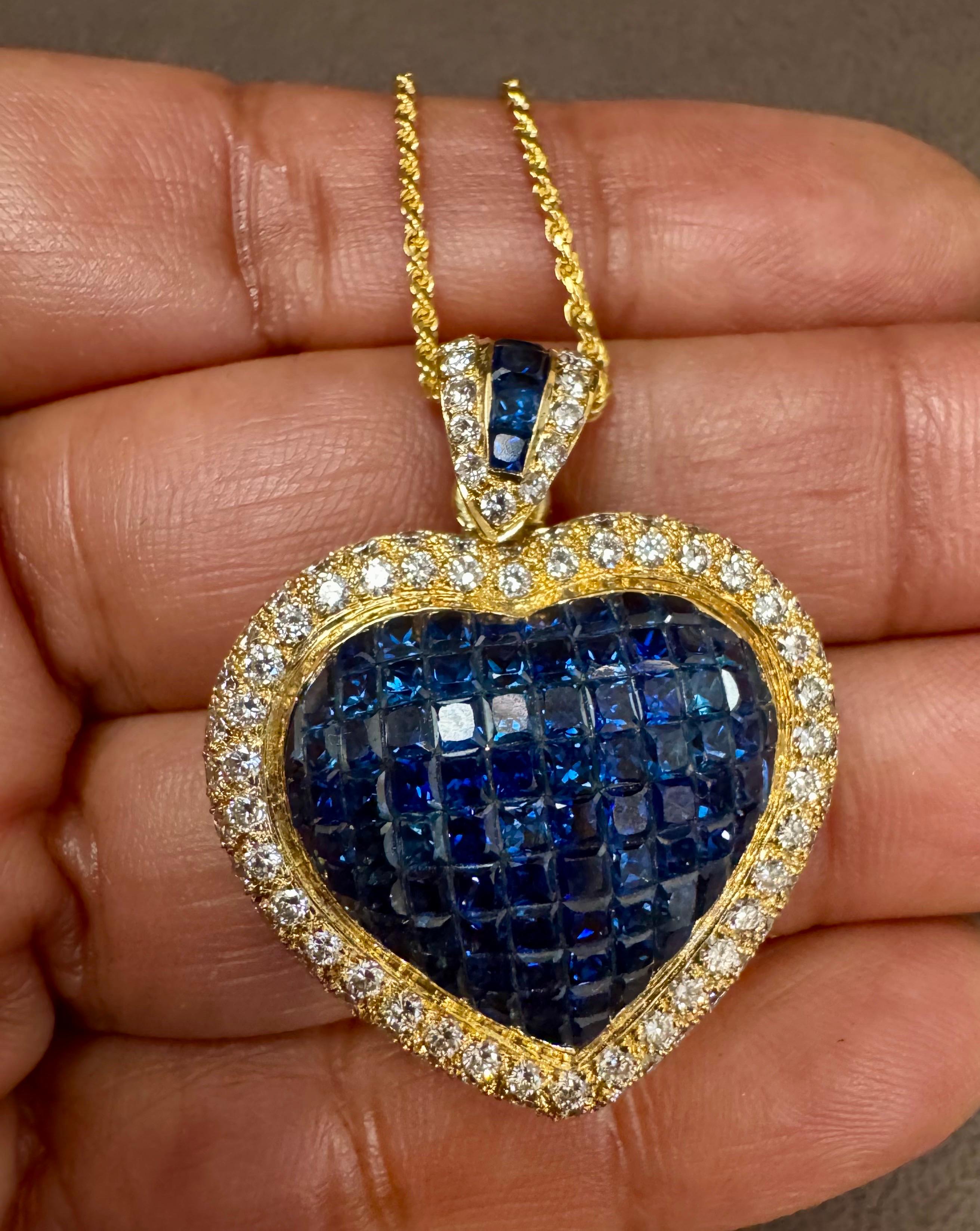 Taglio princess Ciondolo a cuore con zaffiro e diamante Invisible Mystery Set  18 carati  Oro giallo in vendita