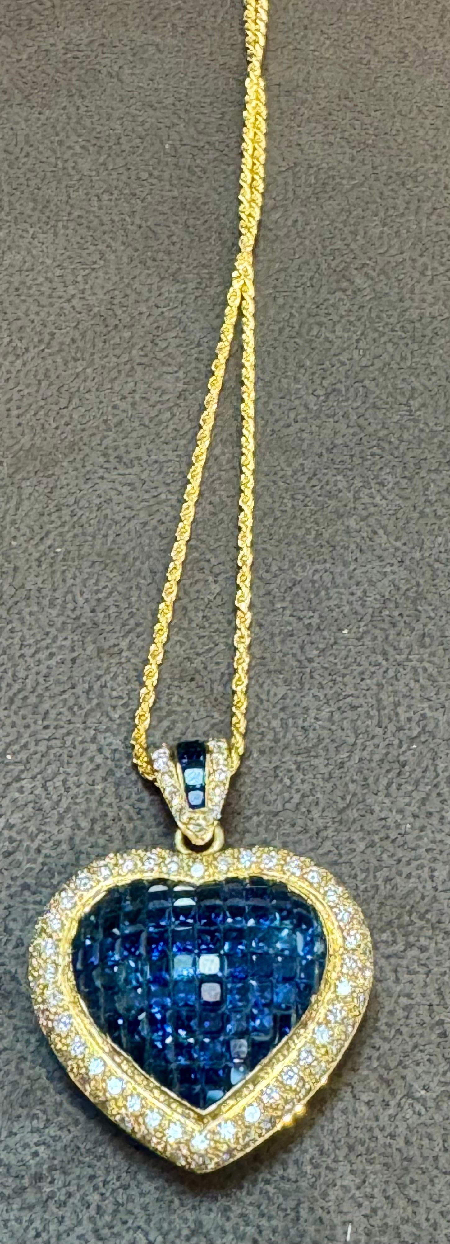 Ciondolo a cuore con zaffiro e diamante Invisible Mystery Set  18 carati  Oro giallo in vendita 4