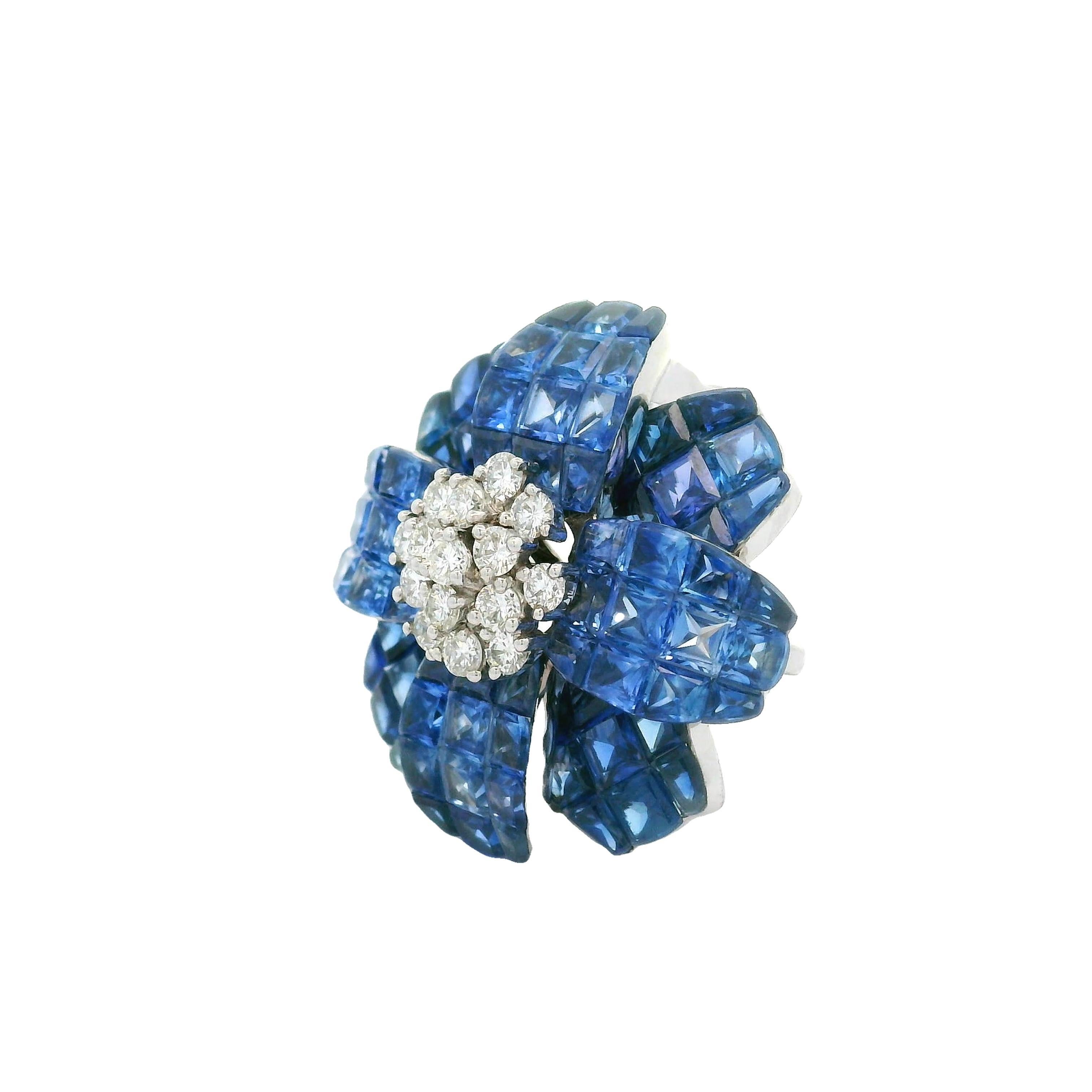 Invisible-Set Blue Sapphire Diamond 18k White Gold Flower Brooch & Pendant In Excellent Condition For Sale In Beverly Hills, CA