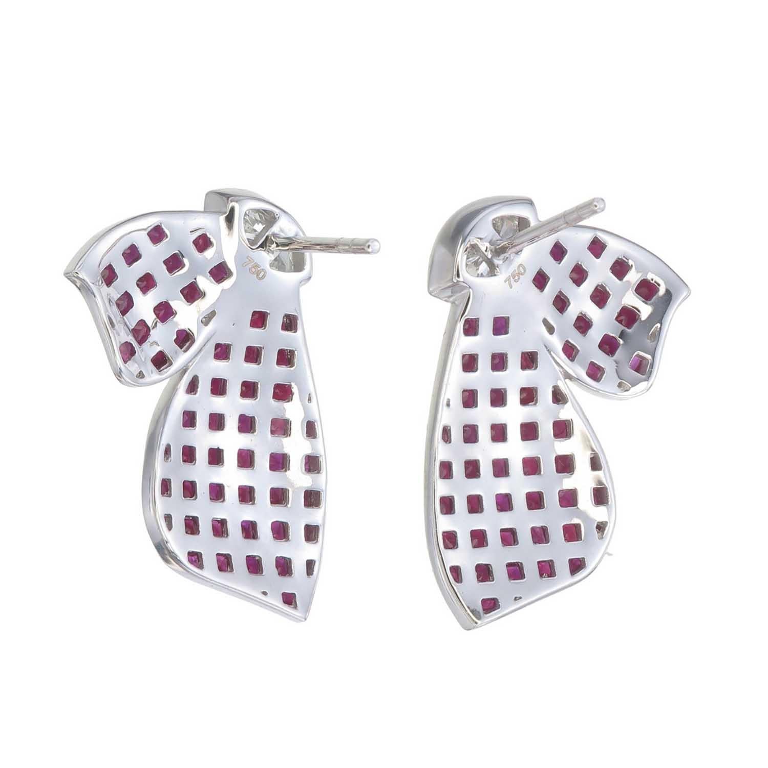 18kt white gold Invisible set butterfly Ruby & diamond earrings In New Condition For Sale In Bangkok, TH