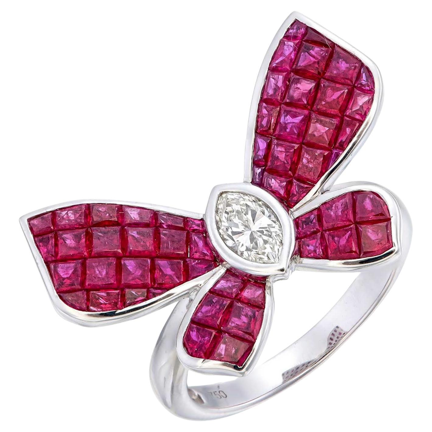 En vente :  Bague papillon en rubis serti invisible avec un diamant