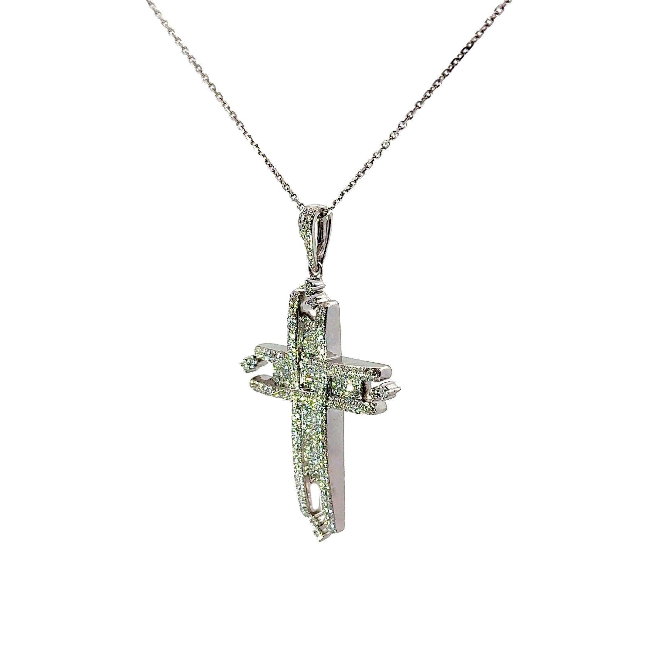 Contemporaneo Collana con ciondolo a croce in oro bianco 14k con diamante incastonato invisibile in vendita