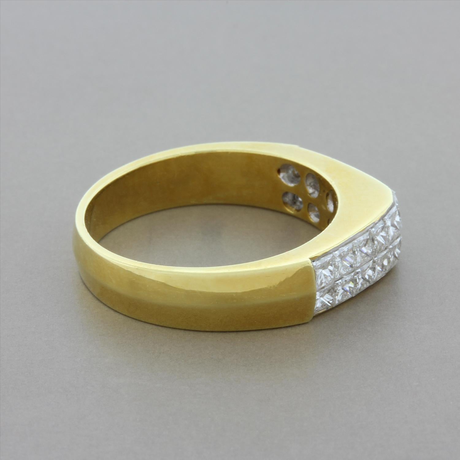 Invisible Set Diamond Gold Ring In New Condition For Sale In Beverly Hills, CA