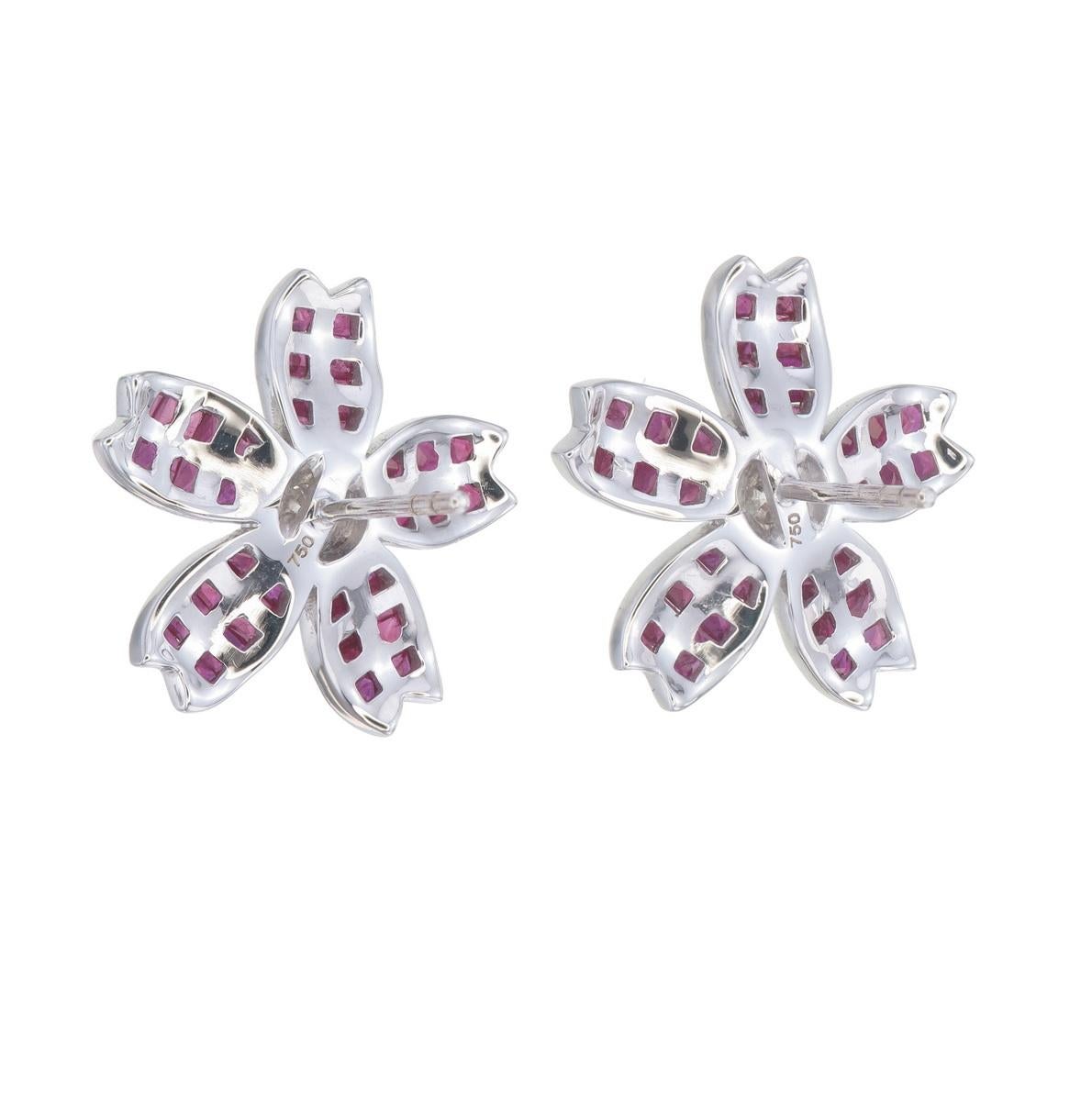 Square Cut Invisible set flower ruby earrings For Sale