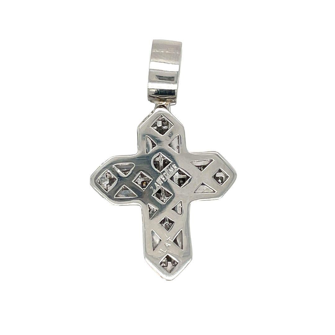Taille princesse Croix en platine sertie de diamants ronds et de taille princesse en vente