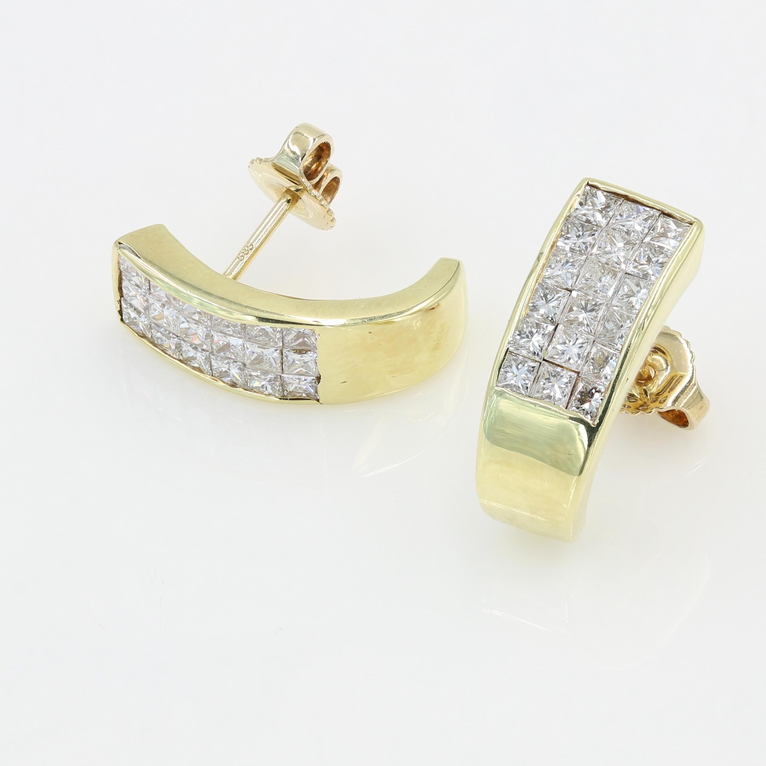 Contemporary Invisible Set Princess Cut Diamond Earrings in 18 Karat Yellow Gold For Sale