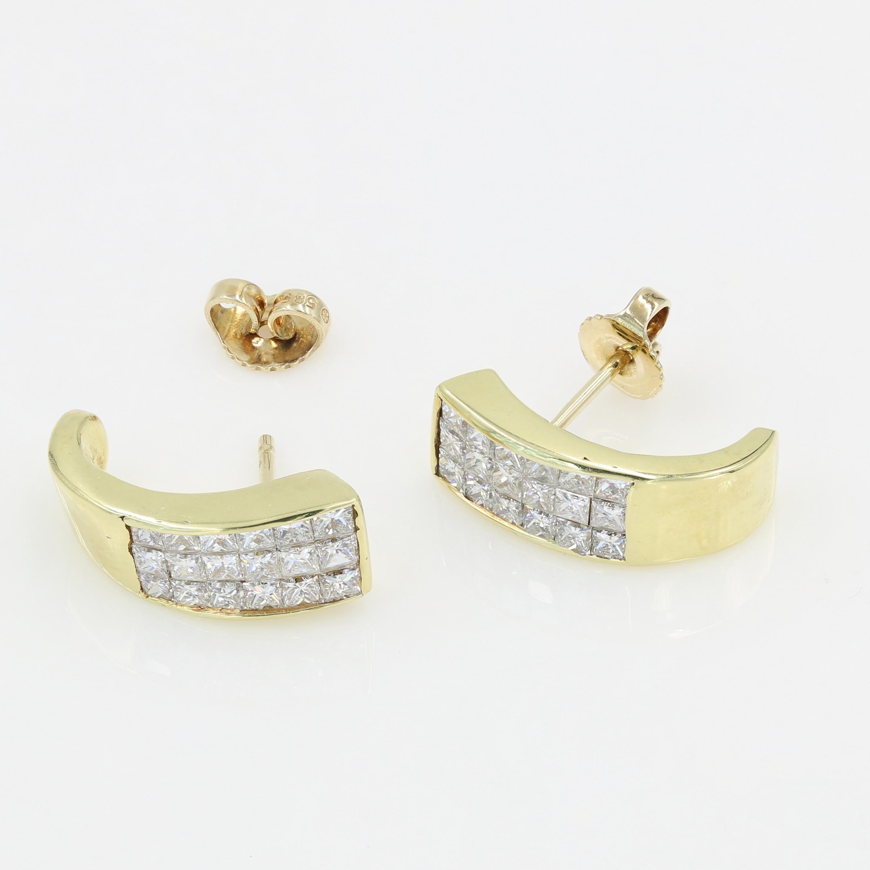 Invisible Set Princess Cut Diamond Earrings in 18 Karat Yellow Gold In Excellent Condition For Sale In Chicago, IL