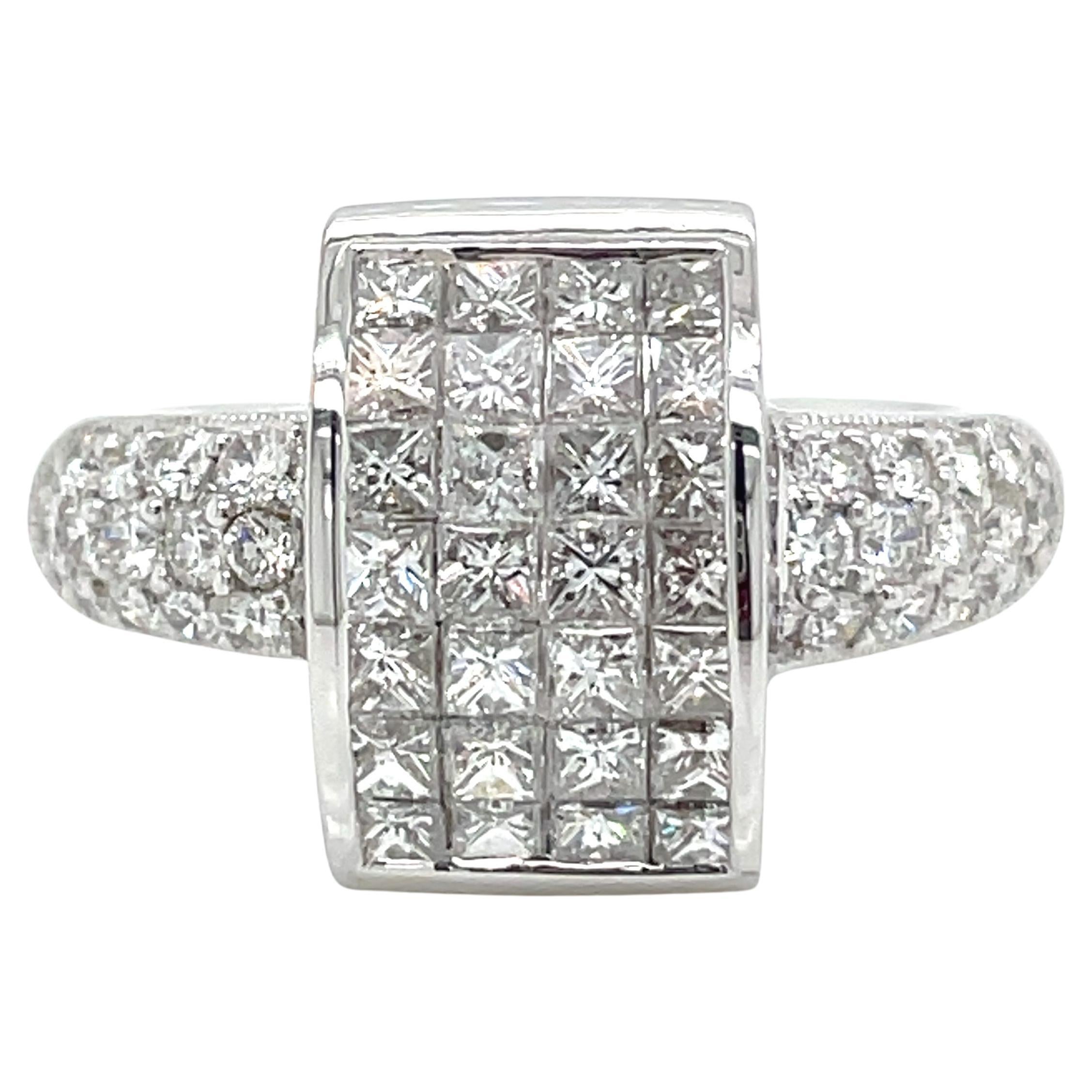 Invisible Set Princess Cut Diamond Engagement Ring in 18 K Gold 