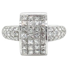 Invisible Set Princess Cut Diamond Engagement Ring in 18 K Gold 