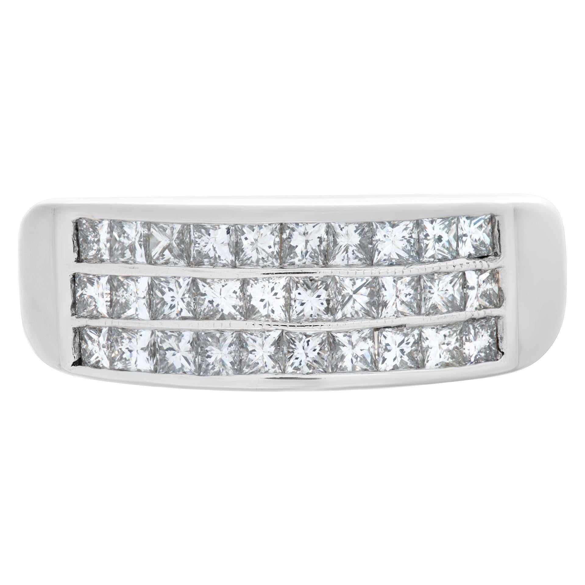Invisible set princess cut diamond ring in 14k white gold. Approximately 0.90 carats in G-H color, VS -SI clarity diamonds. Ring size 6.5

This Diamond ring is currently size 6.5 and some items can be sized up or down, please ask! It weighs 3.7