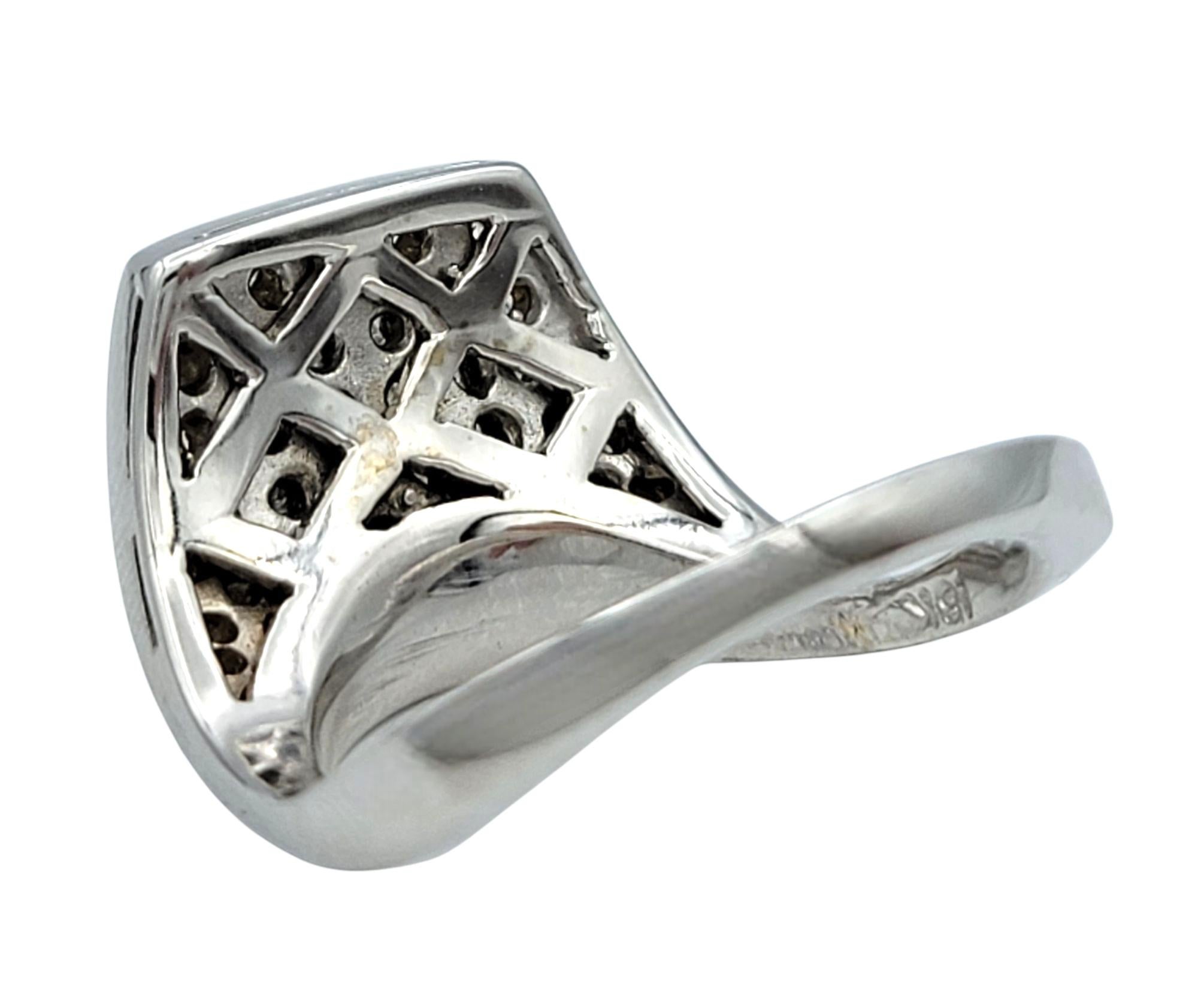 Invisible Set Round & Princess Diamond Contemporary Cocktail Ring 18 Karat Gold im Angebot 5