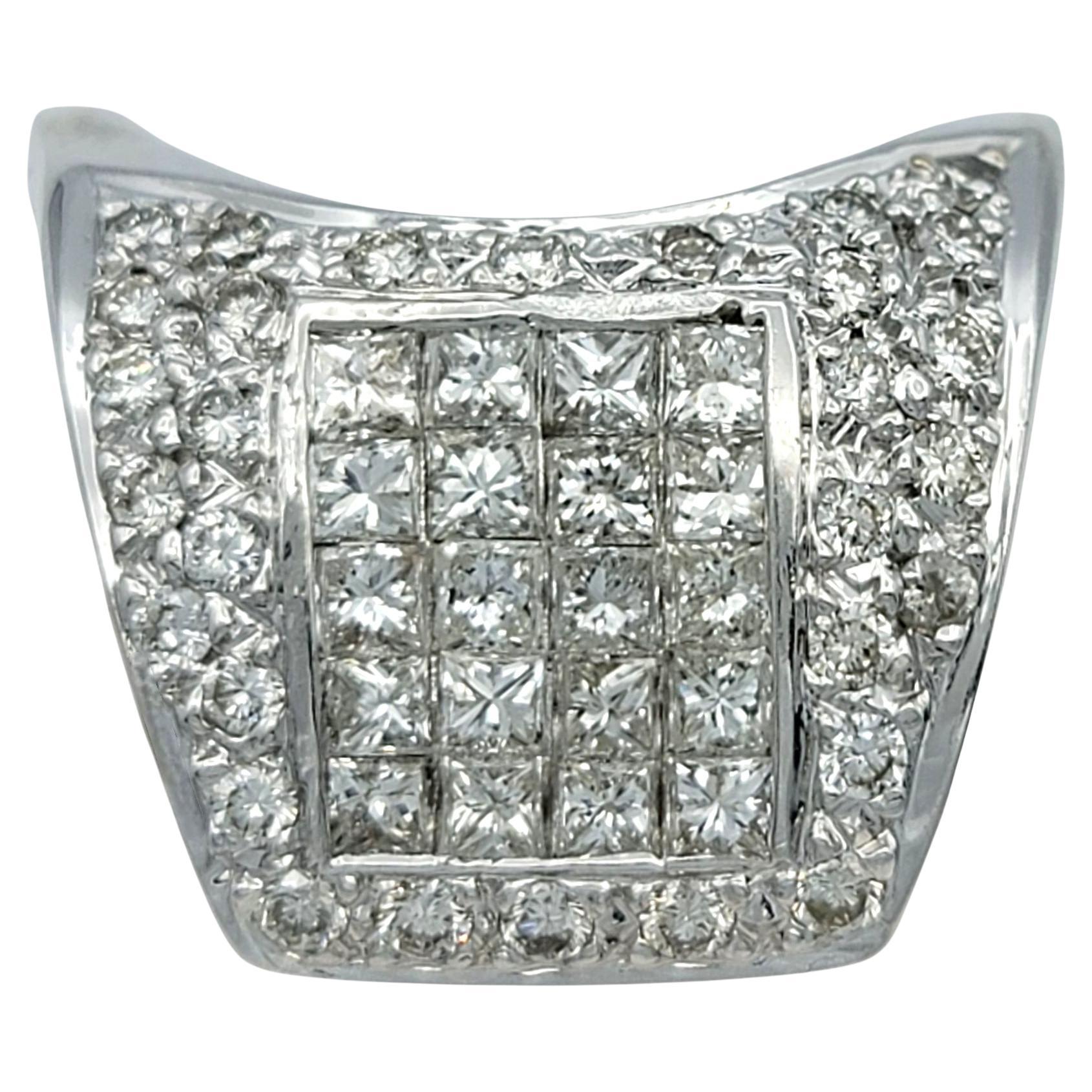 Invisible Set Round & Princess Diamond Contemporary Cocktail Ring 18 Karat Gold im Angebot 2