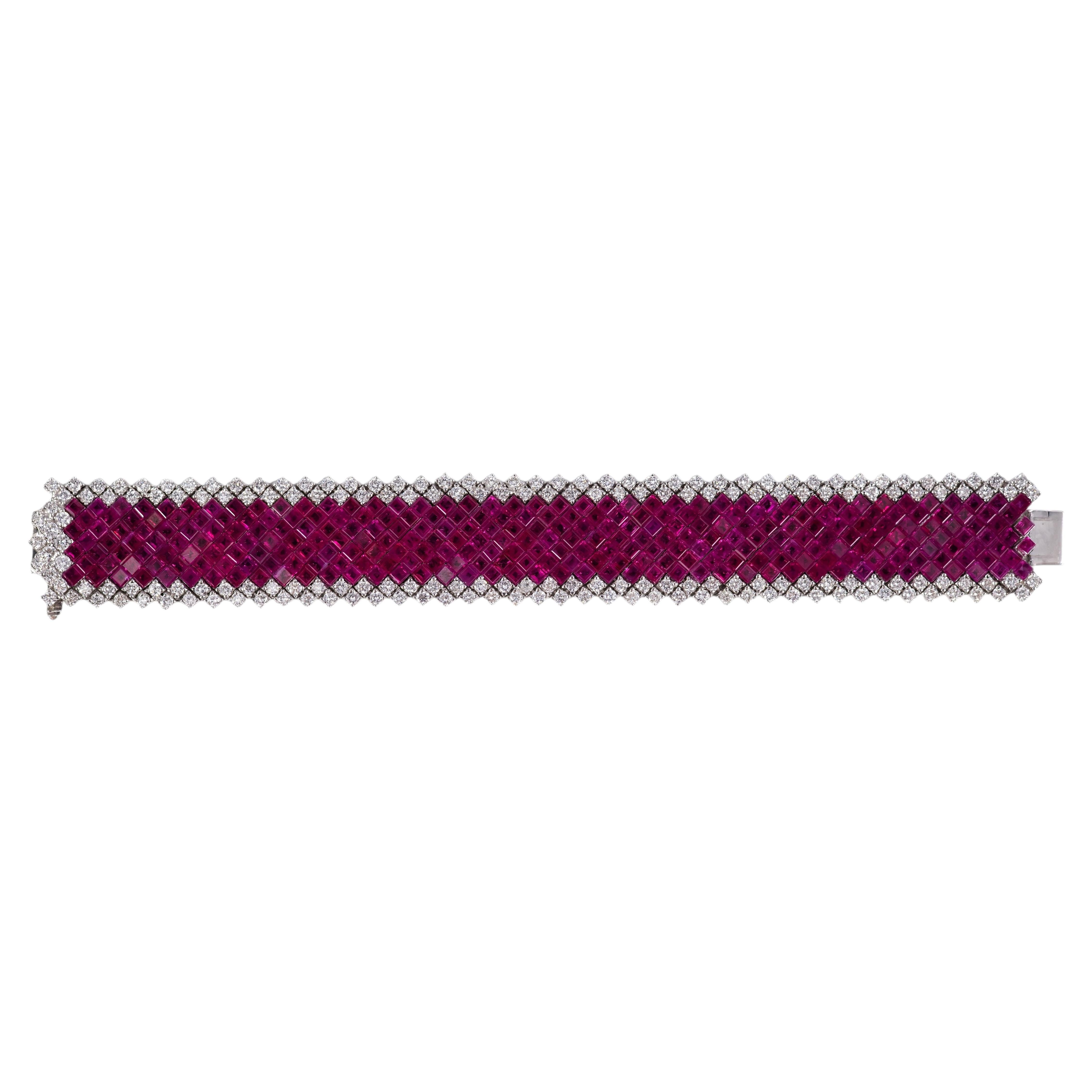 Unsichtbar gefasstes Rubin- und Diamantarmband