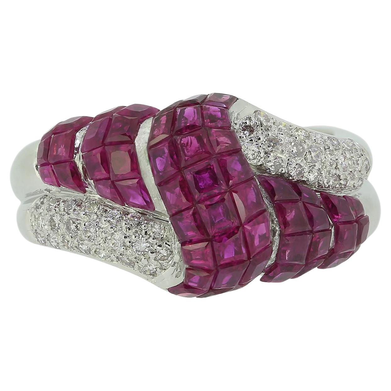 Anillo Remolino de Rubíes y Diamantes de Engaste Invisible
