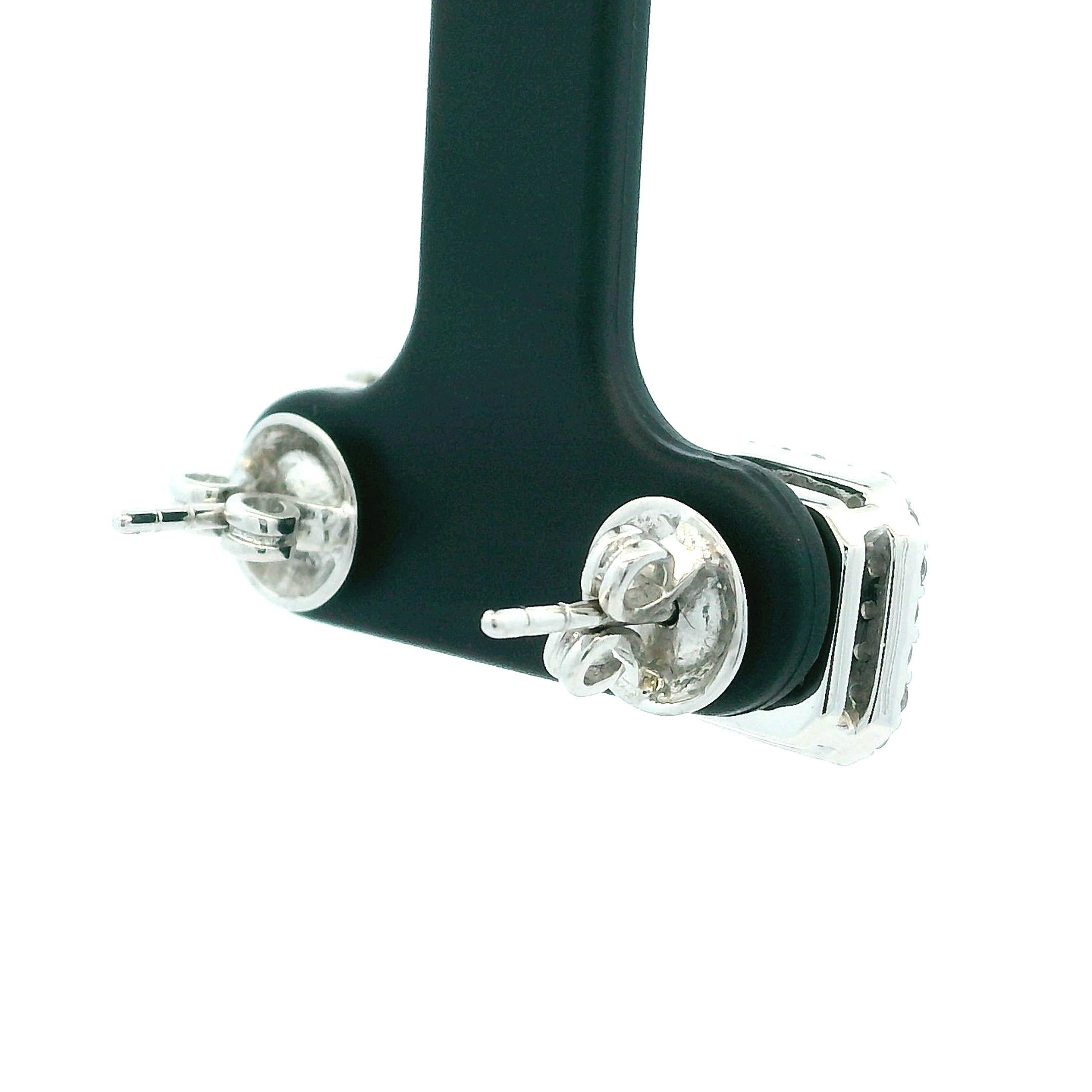 Boucles d'oreilles en or blanc 18 carats, diamant carré serti invisible, 2,00 carats en vente 1