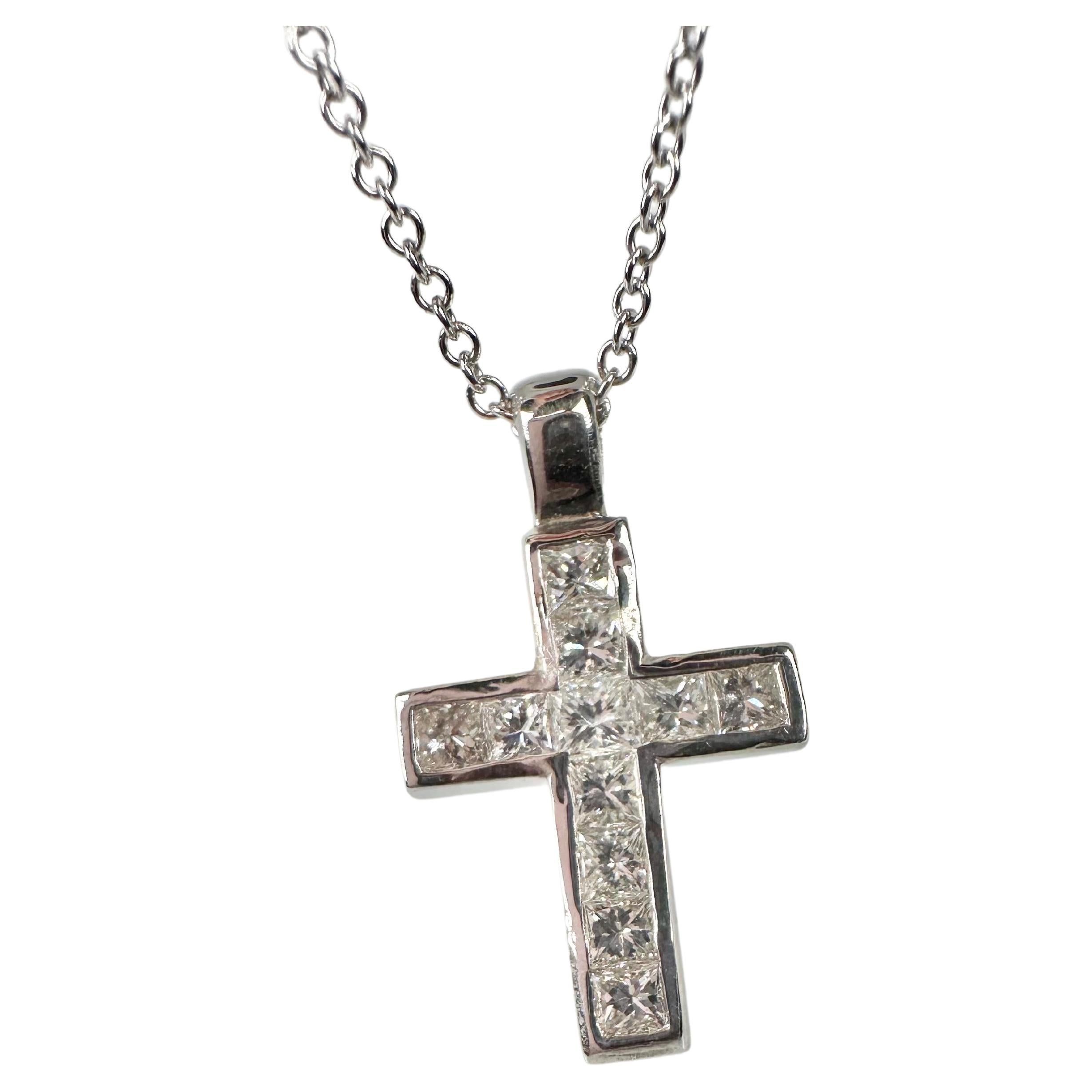 Invisible setting diamond cross pendant 14KT gold 0.75ct For Sale