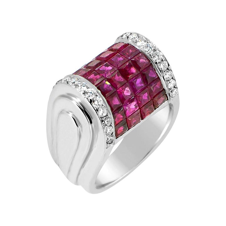 Bague Dôme En Or 18k Avec Rubis Et Diamants - Monture En Demi-lunes - Taille 49 - Occasion