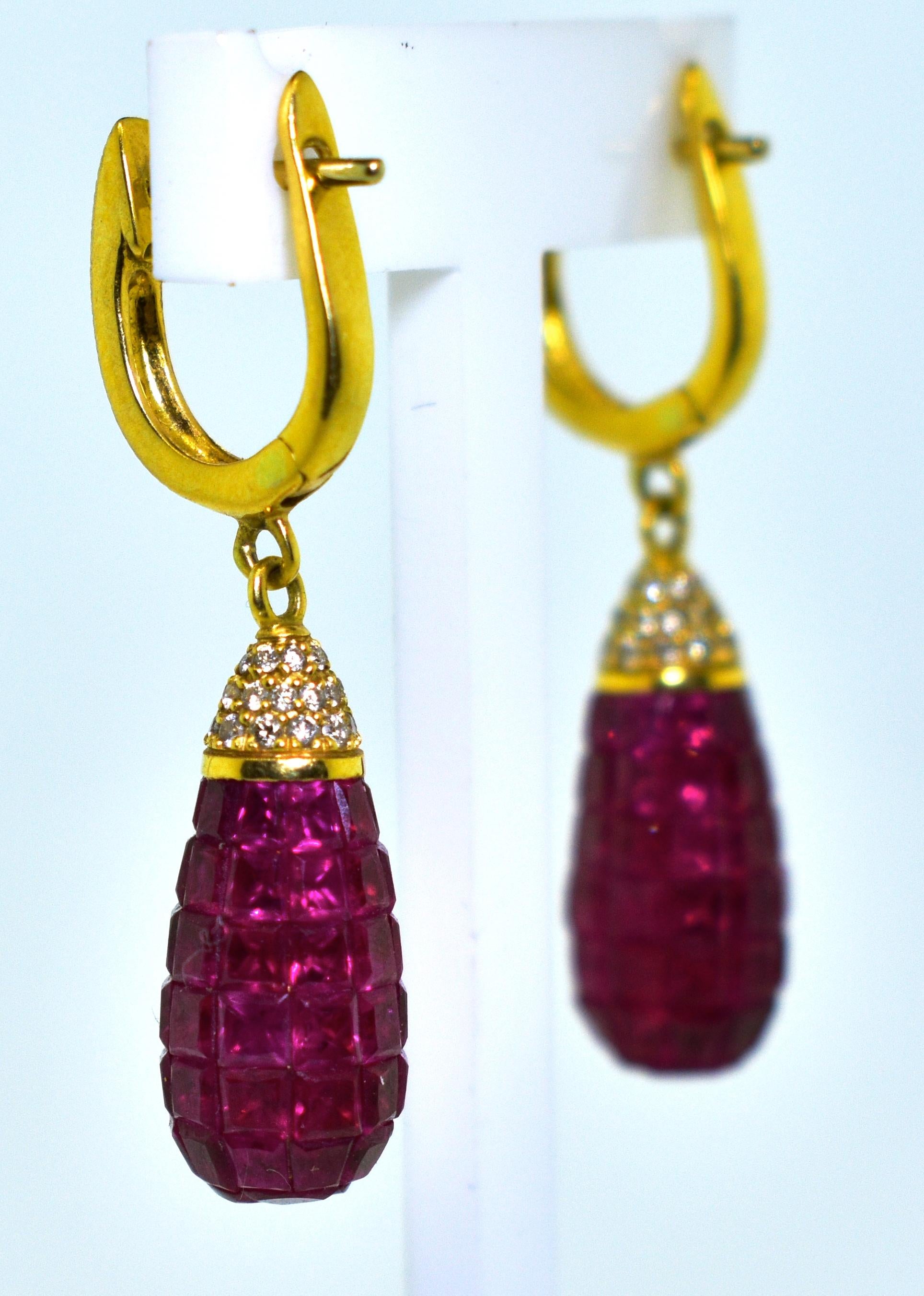 Invisibly Set Natural Fine Rubies and Diamond Earrings In Excellent Condition In Aspen, CO