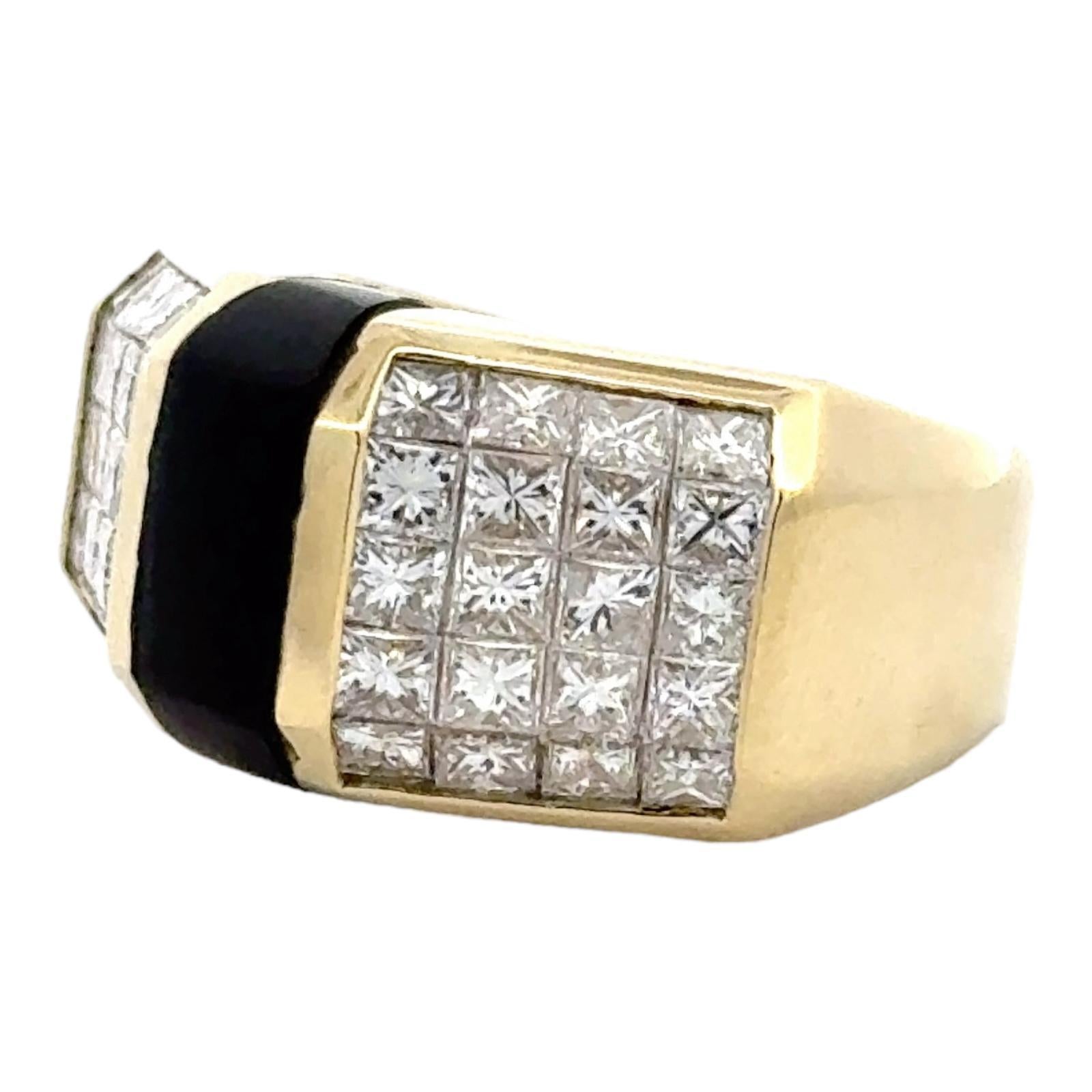 Invisibly Set Princess Cut Diamond Onyx 18 Karat Yellow Gold Contemporary Ring In Excellent Condition In Boca Raton, FL