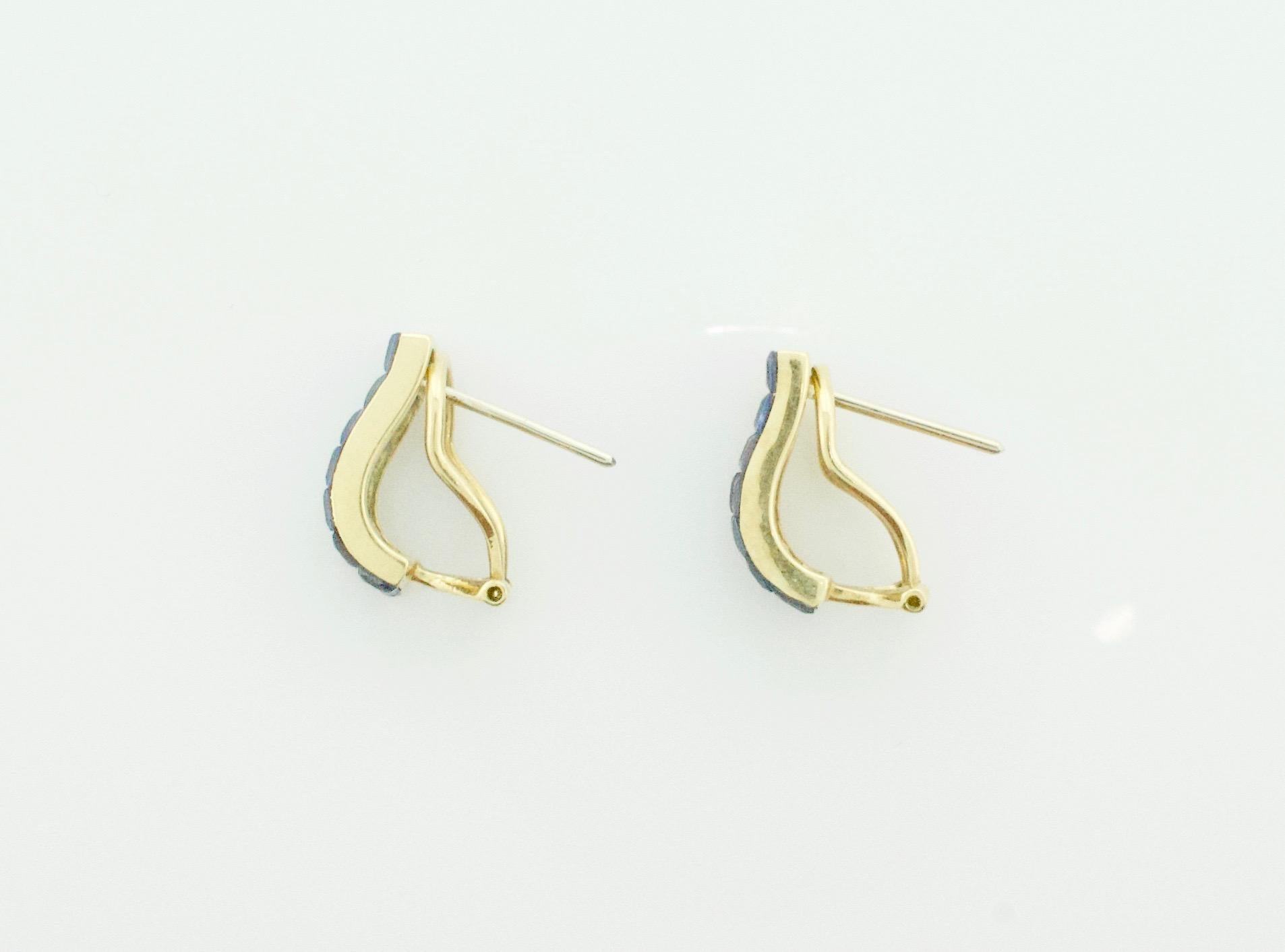 Modern Invisibly Set Sapphire Earrings in 18k Yellow Gold For Sale