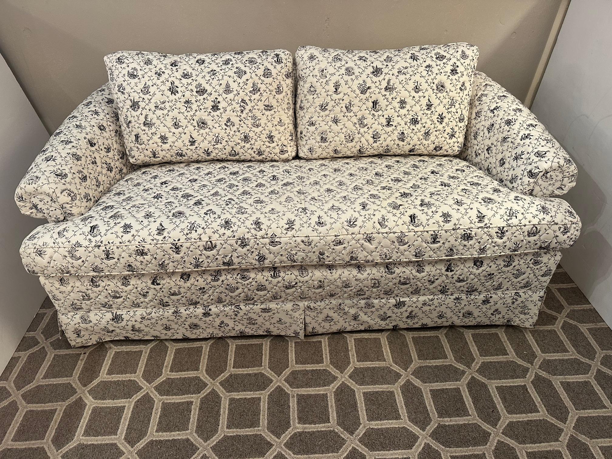 Inviting Black & White Quilted Toile Loveseat 7