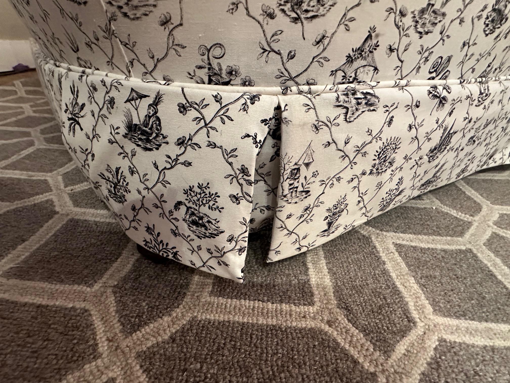 Contemporary Inviting Black & White Quilted Toile Loveseat