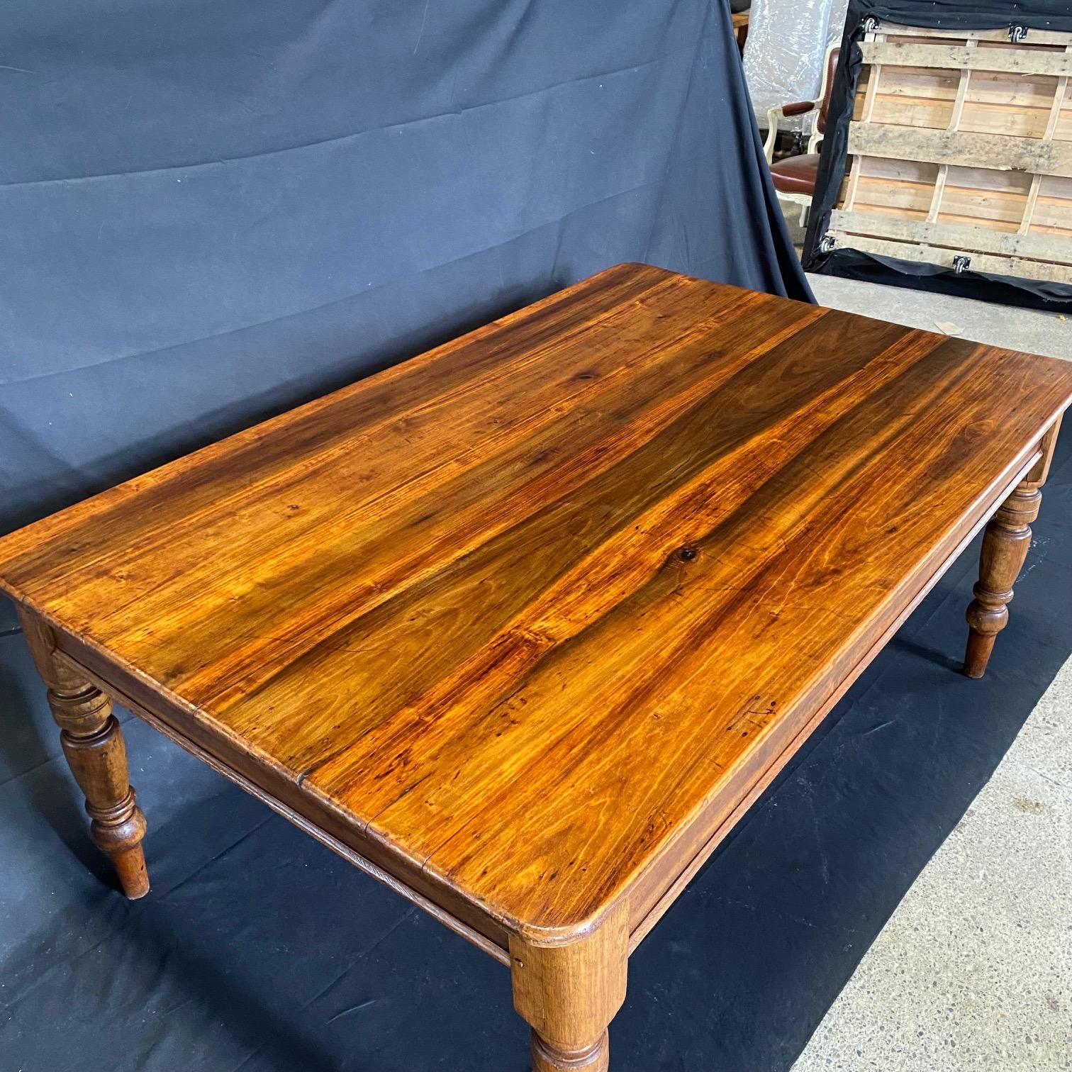 English Inviting British Pine Farmhouse Dining Table For Sale