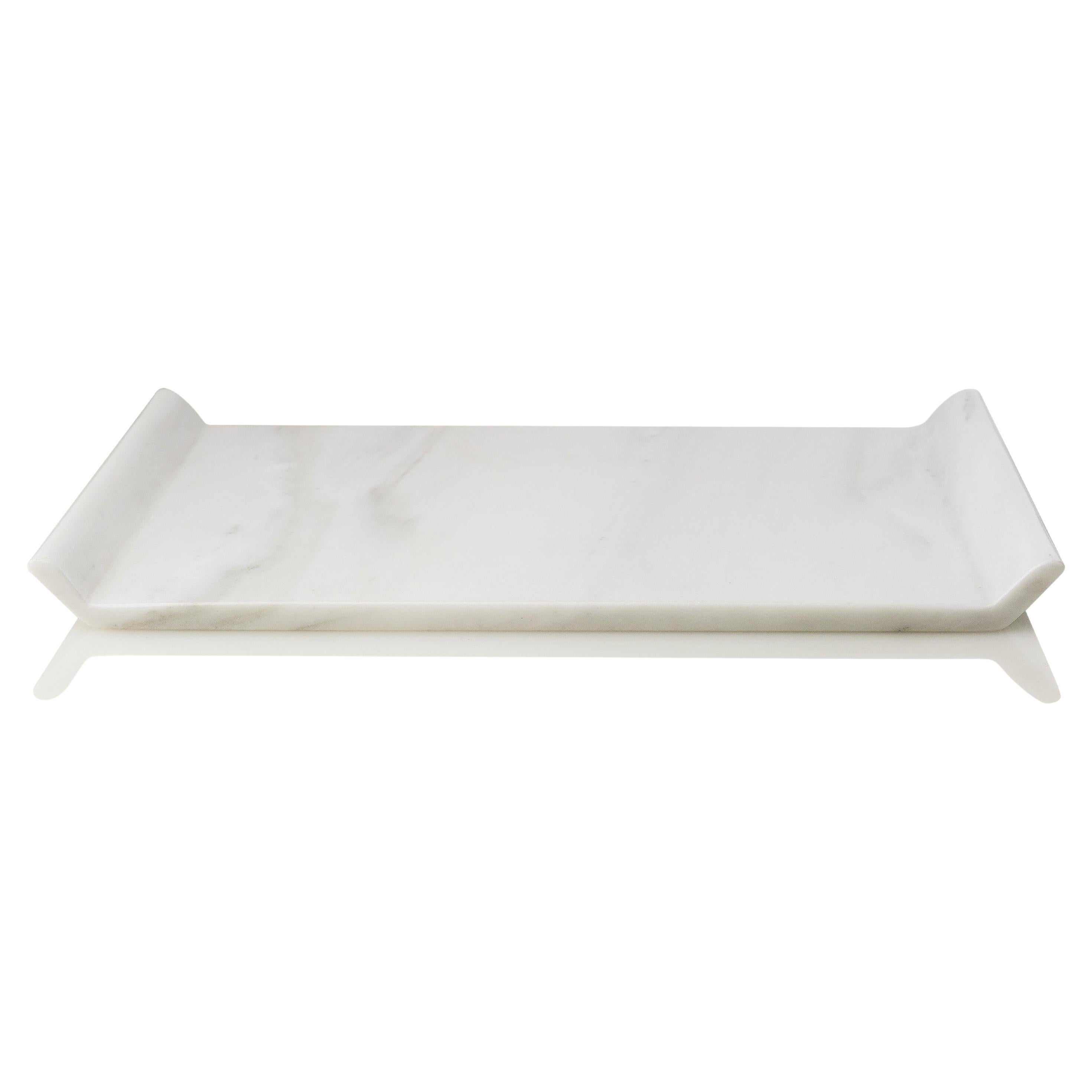 Io Marble Platter di On.Entropy in bianco, accessorio da scrivania moderno